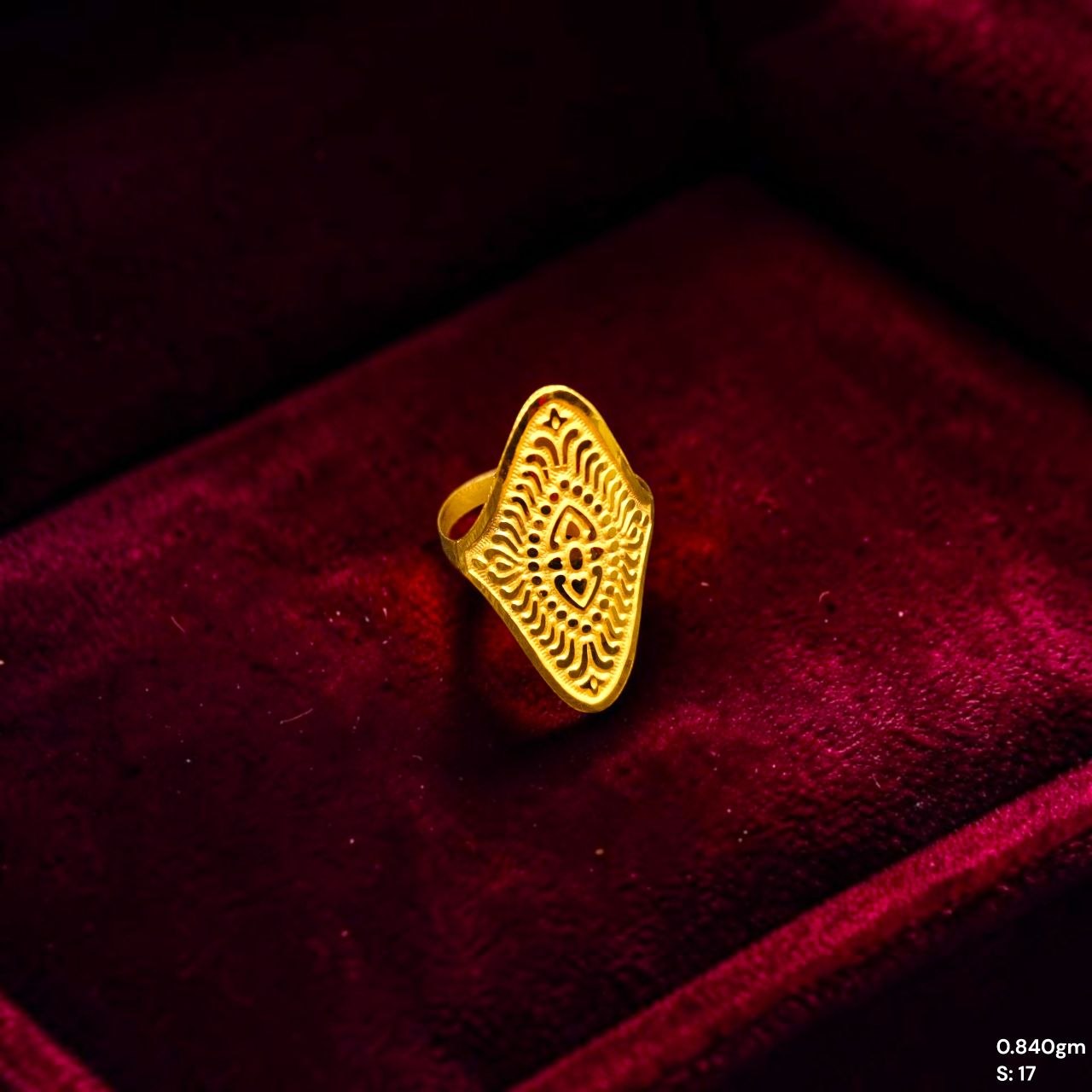 LADIES RING- (SIZE: 17) WGT: 0.840 GM APPROX BIS CERTIFIED HUID HALLMARK 9KT GOLD FINGER RING FOR WOMEN 1 PIECE