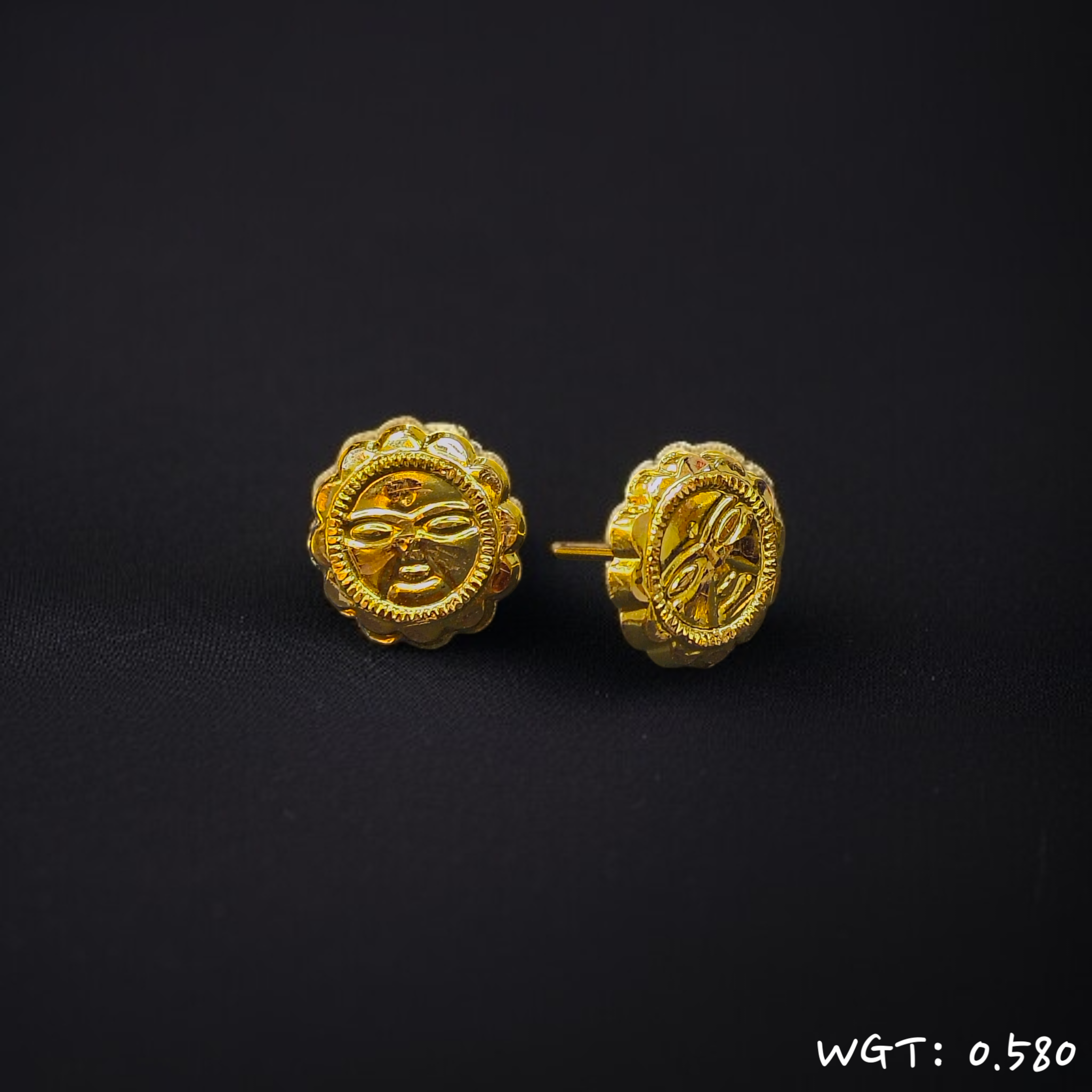 (GSE22) RAJLAXMI WGT: 0.580 GM APPROX HUID HALLMARK 916 22KT GOLD EAR TOPS STUD 1 PAIR FOR REGULAR USE.