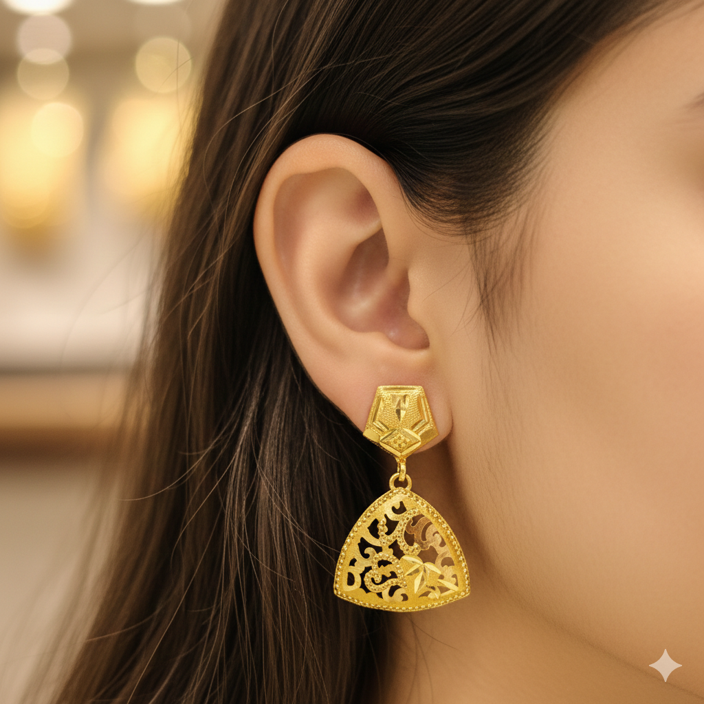 GOLD EARRINGS- WGT: 1.610 GM APPROX BIS CERTIFIED HUID HALLMARK 9KT GOLD EARRINGS 1 PAIR FOR WOMEN.