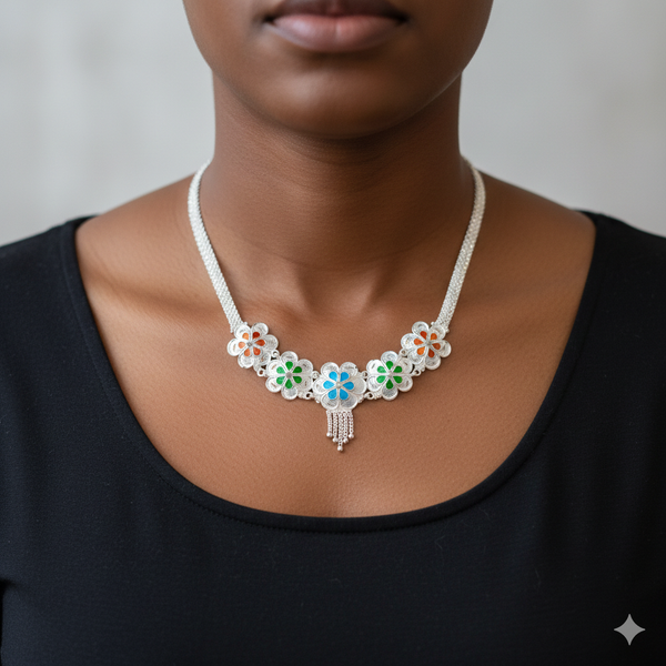 SILVER NECKLACE- CERTIFIED HALLMARK 925 SILVER NECKLACE 1 PIECE APPROX WGT: 16.880 GM FOR BEAUTIFUL WOMEN.