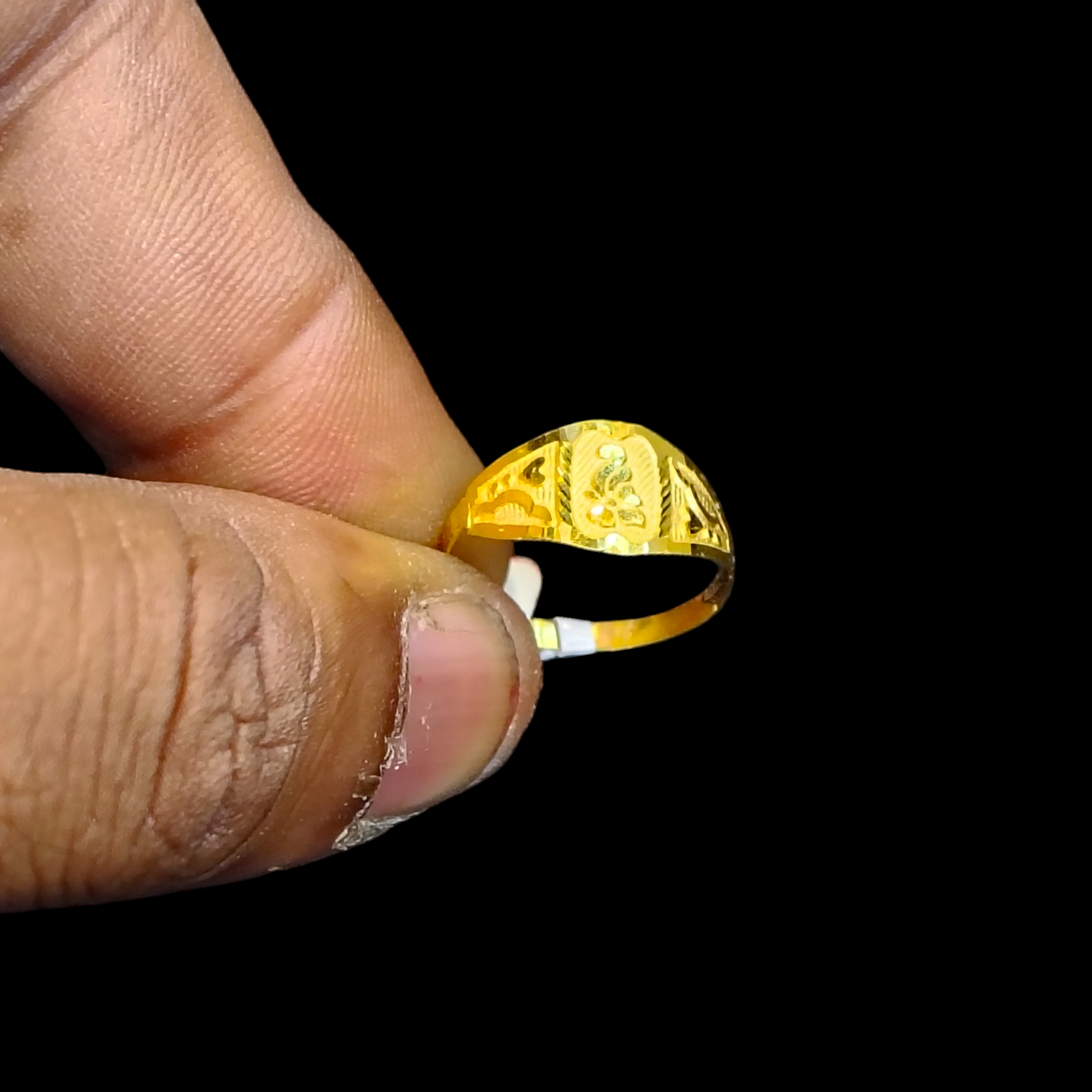 BABY JEWELLERY- TRJ WGT: 0.330 GM APPROX 375 9KT HUID HALLMARK GOLD BABY FINGER RING 1 PIECE FOR RICE CEREMONY & BIRTHDAY.