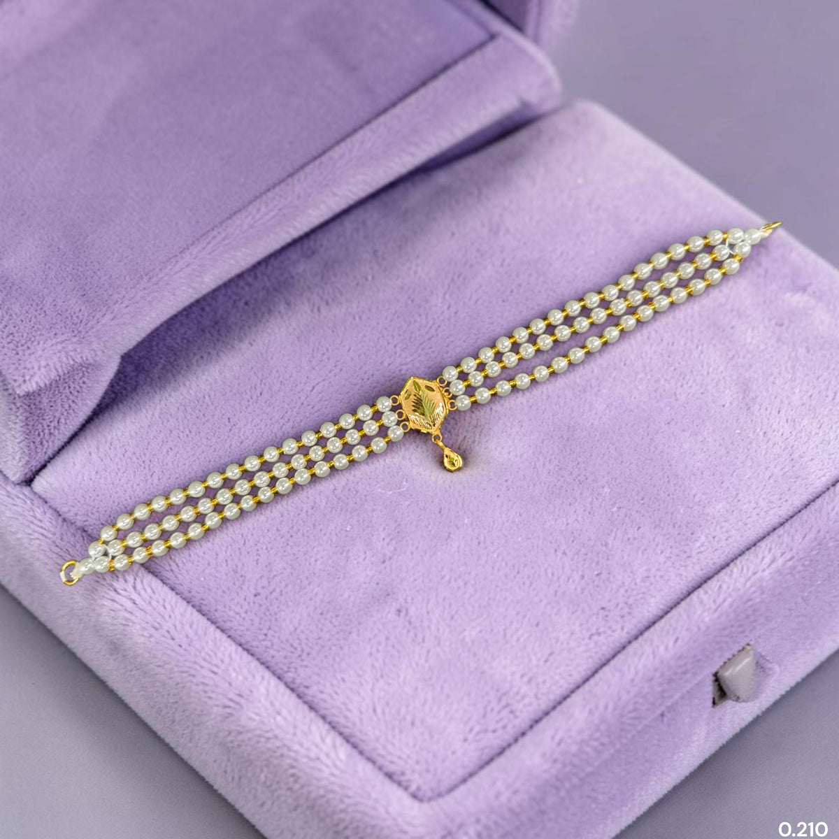 GMC9K- (QQV1QM)-(WGT: 0.210 GM APPROX) BIS CERTIFIED HUID HALLMARK 375 9KT GOLD MOTI CHOKER 1 PIECE WITH ADJUSTABLE TASSEL FOR GIFT IN MARRIAGE.