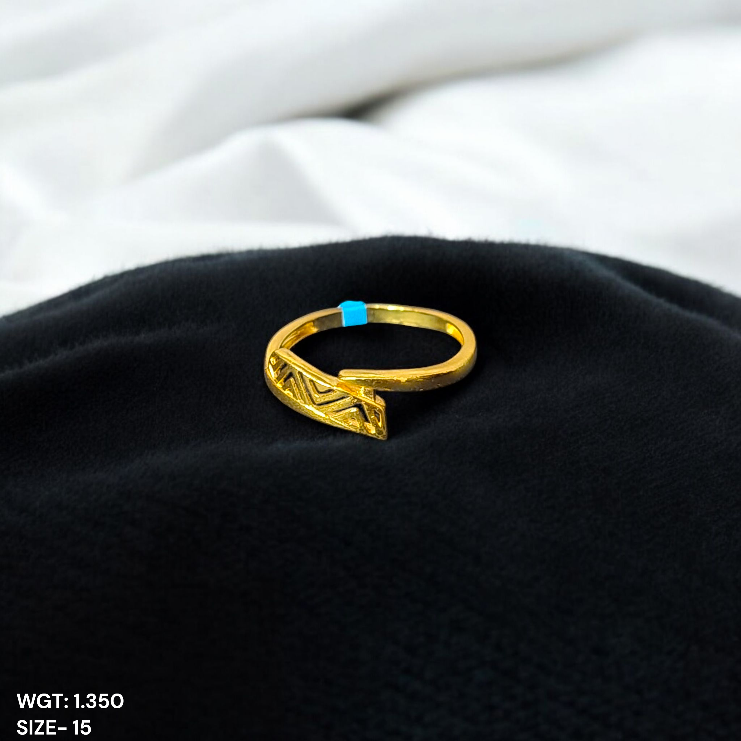 (GLFR9) TRJ (SIZE: 15) WGT: 1.350 GM APPROX BIS CERTIFIED HUID HALLMARK 9KT GOLD FINGER RING FOR WOMEN 1 PIECE FOR REGULAR USE.