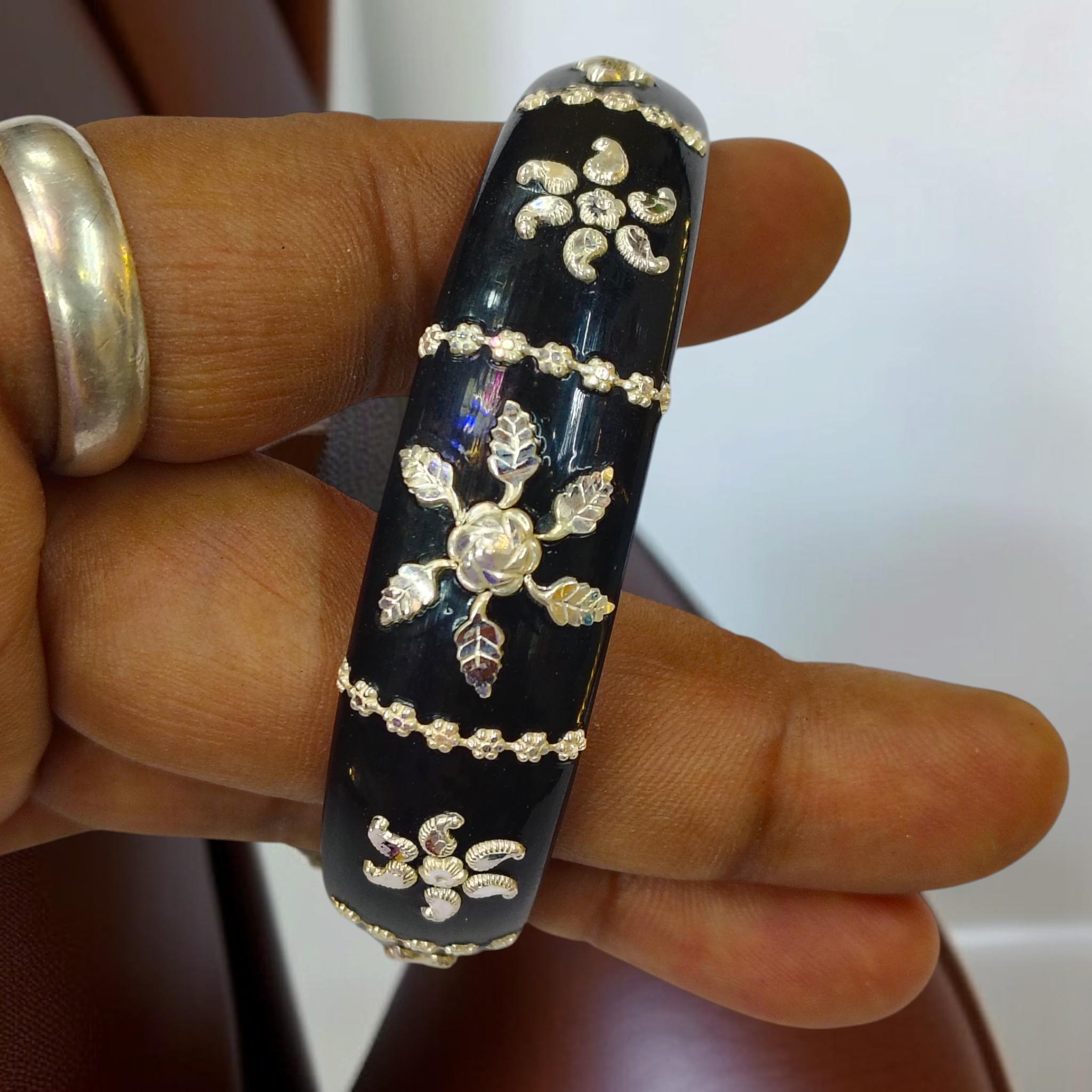 (SSP) (SIZE- 24) BLACK PASTING DESIGN 925 ORIGINAL SILVER POLA BANGLES FOR WOMEN 1 PC - SOLD AS MRP BY RAJLAXMI.