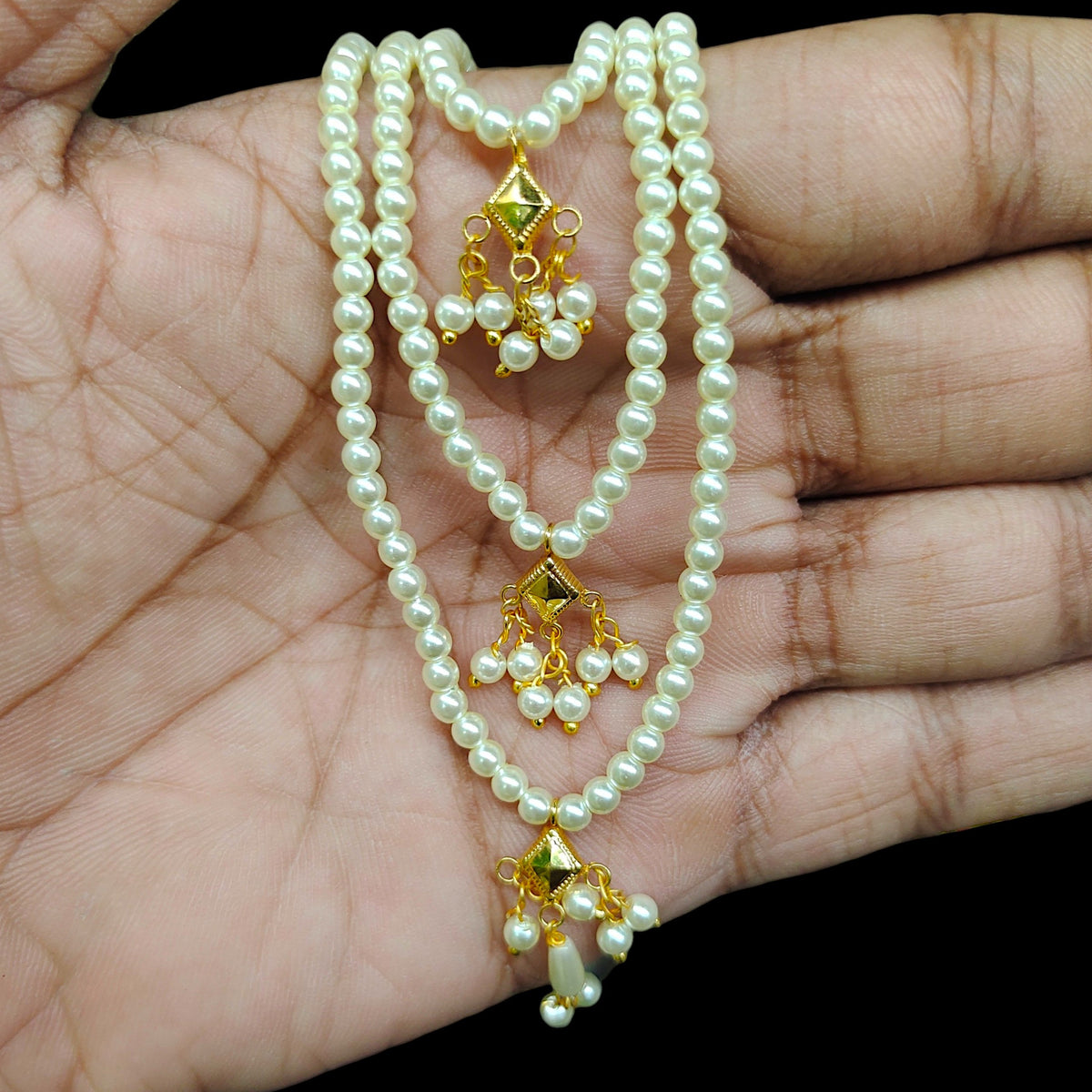 (GMH)- (WGT: 0.310 GM APPROX) BIS CERTIFIED HUID HALLMARK 9KT GOLD MOTI SITAHAR NECKLACE 1 PIECE WITH ADJUSTABLE TASSEL.(VV32TT)