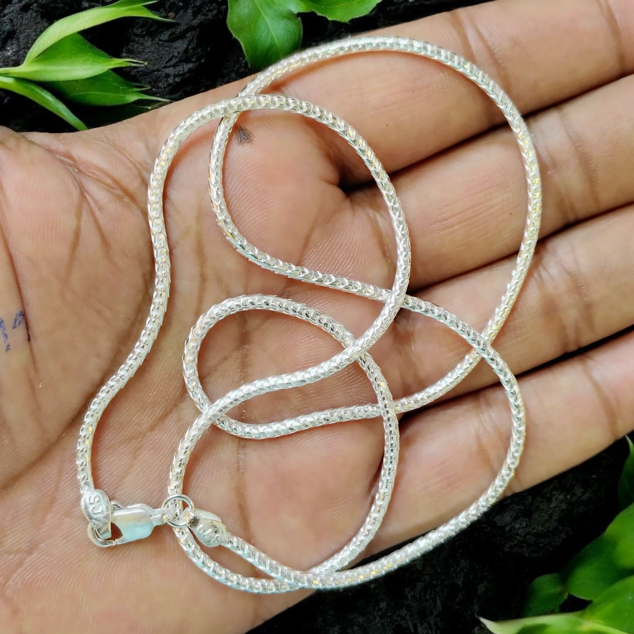 (SLCH) SILVER CHAIN 22 INCH - 625 SILVER CHAIN WGT: 15.870 GM APPROX 1 PIECE (UNISEX DESIGN) FOR MEN AND WOMEN.