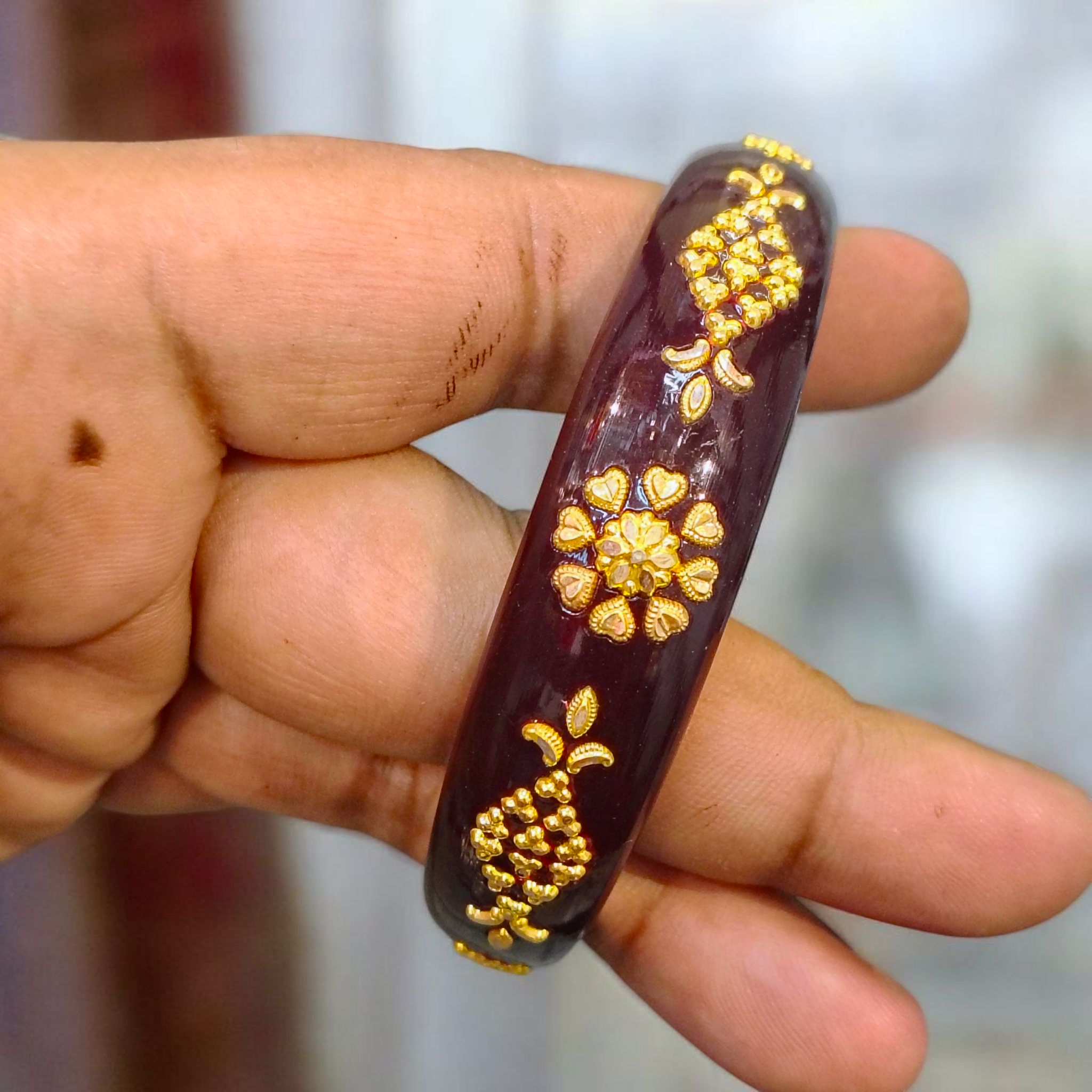 (GBP50) RAJLAXMI (MTO) REKKI DESIGN COFFEE COLOUR (50 TONCH) KDM GOLD BRACELET POLA 1 PIECE FOR MARRIED WOMEN (REGULAR USE) APPROX WGT: 0.400 GM SOLD ON MRP BY MAHALAXMI.