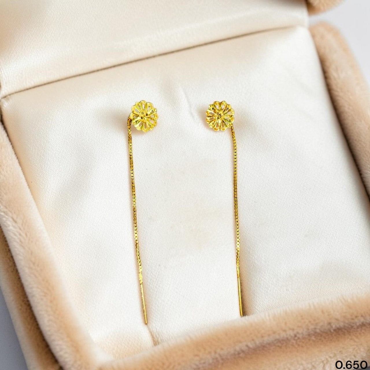 GOLD SUIDHAGA- (WGT: 0.650 GM APPROX) BIS CERTIFIED HUID HALLMARK 9KT GOLD SUIDHAGA EARRINGS (1 PAIR) FOR WOMEN.