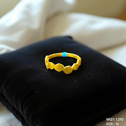 TRJ (SIZE: 12) WGT: 1.210 GM APPROX BIS CERTIFIED HUID HALLMARK 9KT GOLD FINGER RING FOR WOMEN 1 PIECE FOR REGULAR USE.