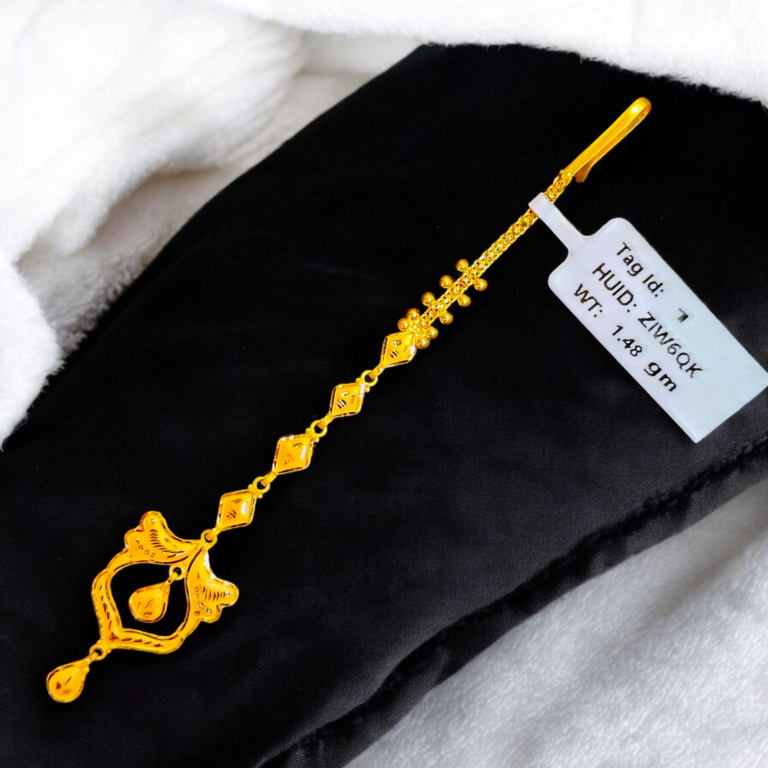 (GTMT) CERTIFIED  BIS CERTIFIED WGT: 1.480 GM APPROX HUID HALLMARK 916 22KT GOLD TICKLY (MANGTIKA) 1 PIECE FOR MARRIAGE.