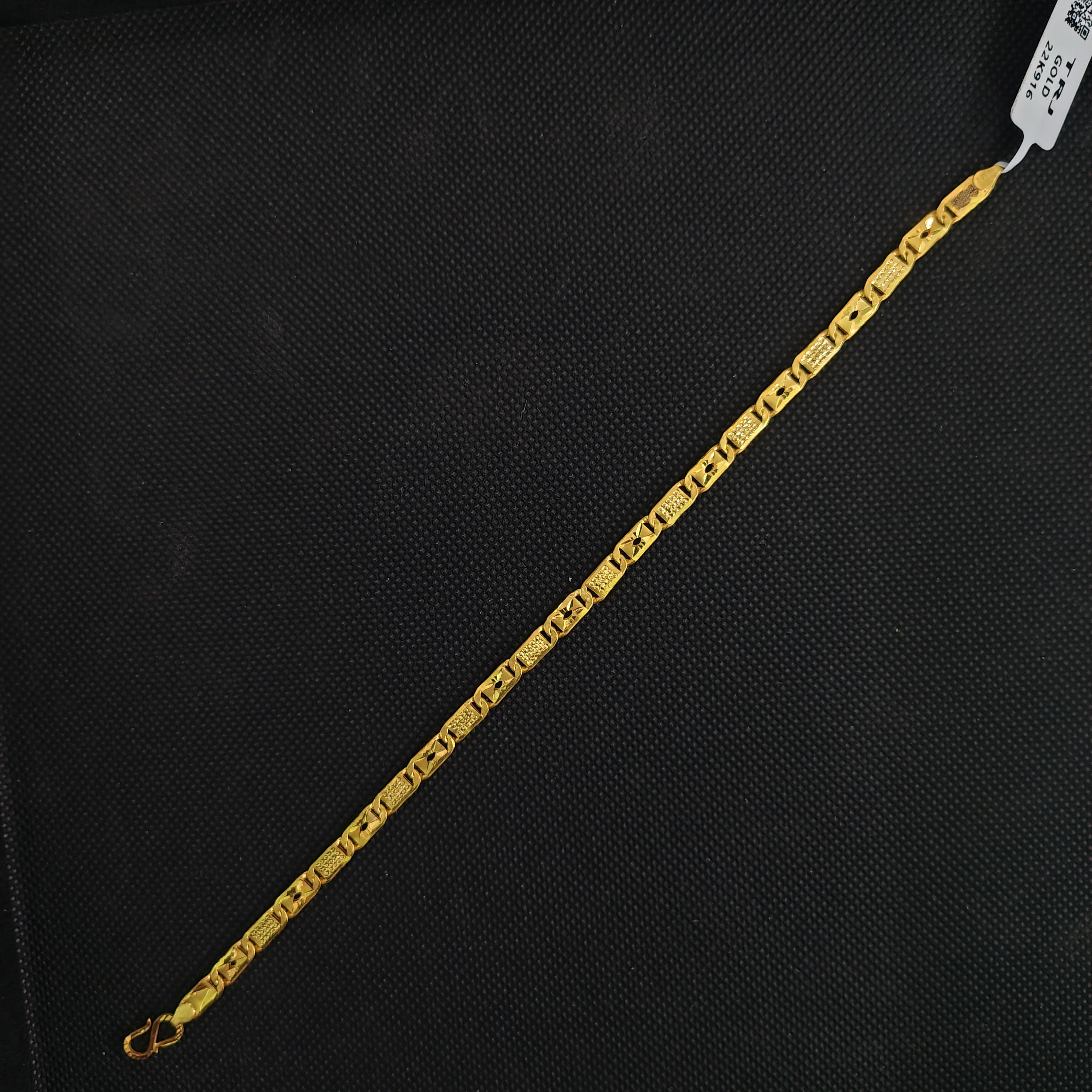 GOLD WRISTLET- 8.5" INCH WGT: 3.620 GM APPROX HUID HALLMARK 22KT GOLD WRISTLET 1 PIECE FOR MEN.