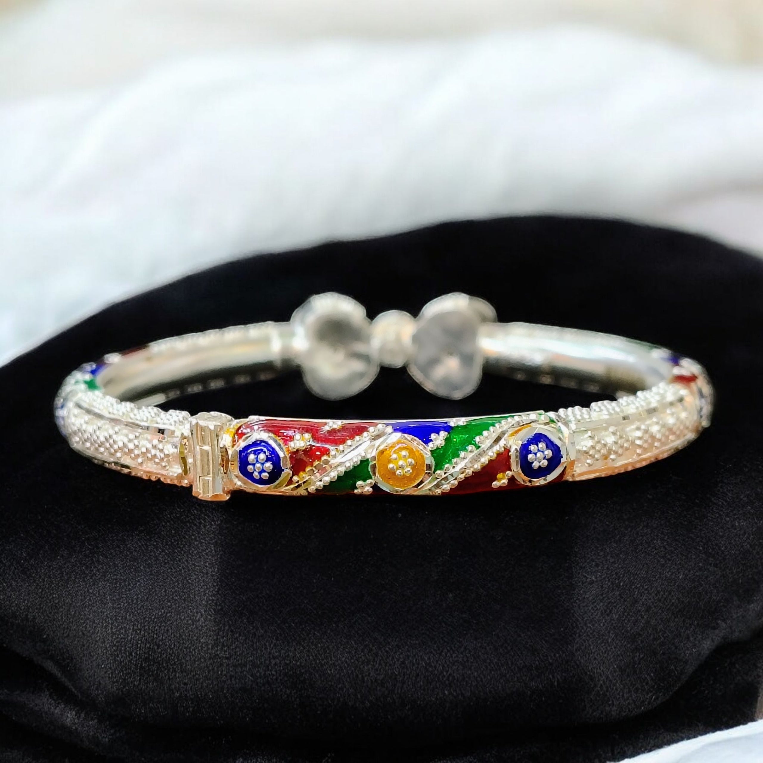 (SBA) RAJLAXMI (SIZE 24 KHILEN) CERTIFIED BIS HALLMARK 925 SILVER BALA (MANIPUR DESIGN) APPROX WGT: 18.760 GM (1 PIECE) FOR REGULAR USE FOR WOMEN.