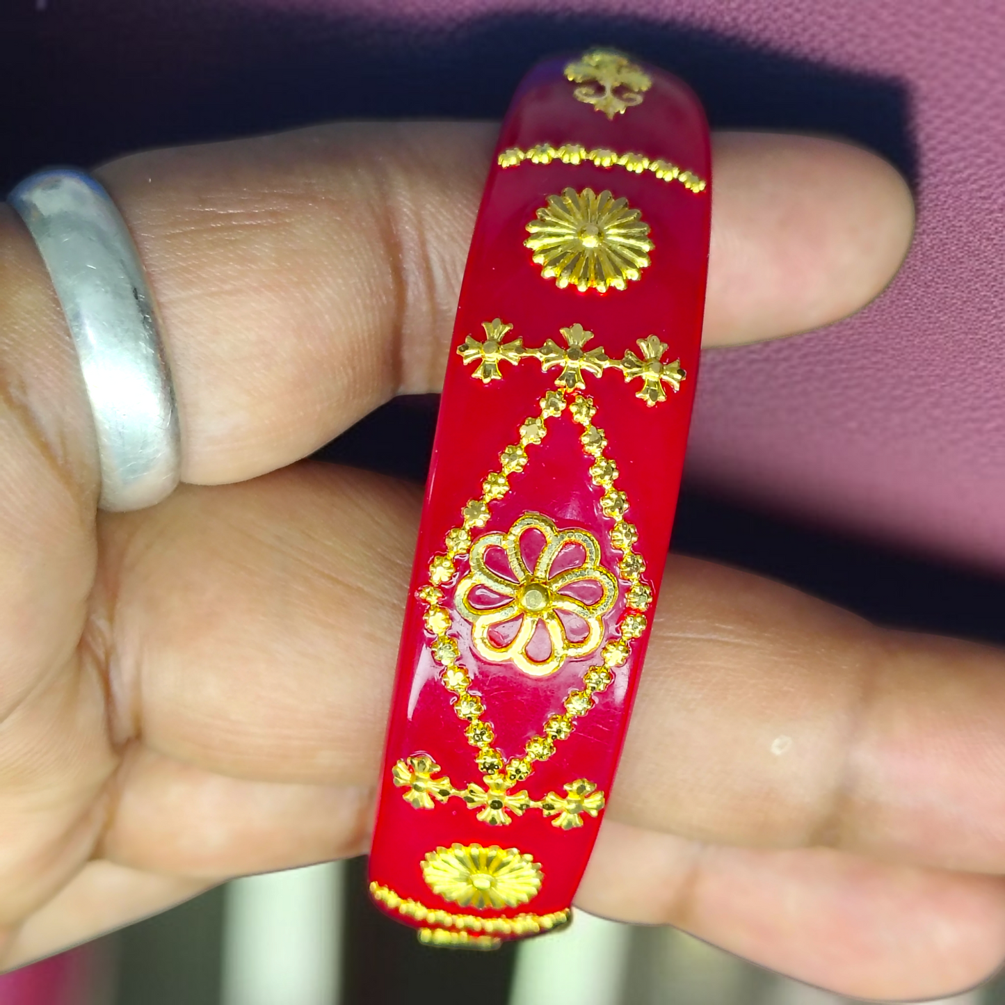 TRJ (SIZE: 25) WGT: 1.190 GM APPROX 22KT HUID HALLMARK GOLD BRACELET POLA BANGLES 1 PIECE (HALF BODY WORK).