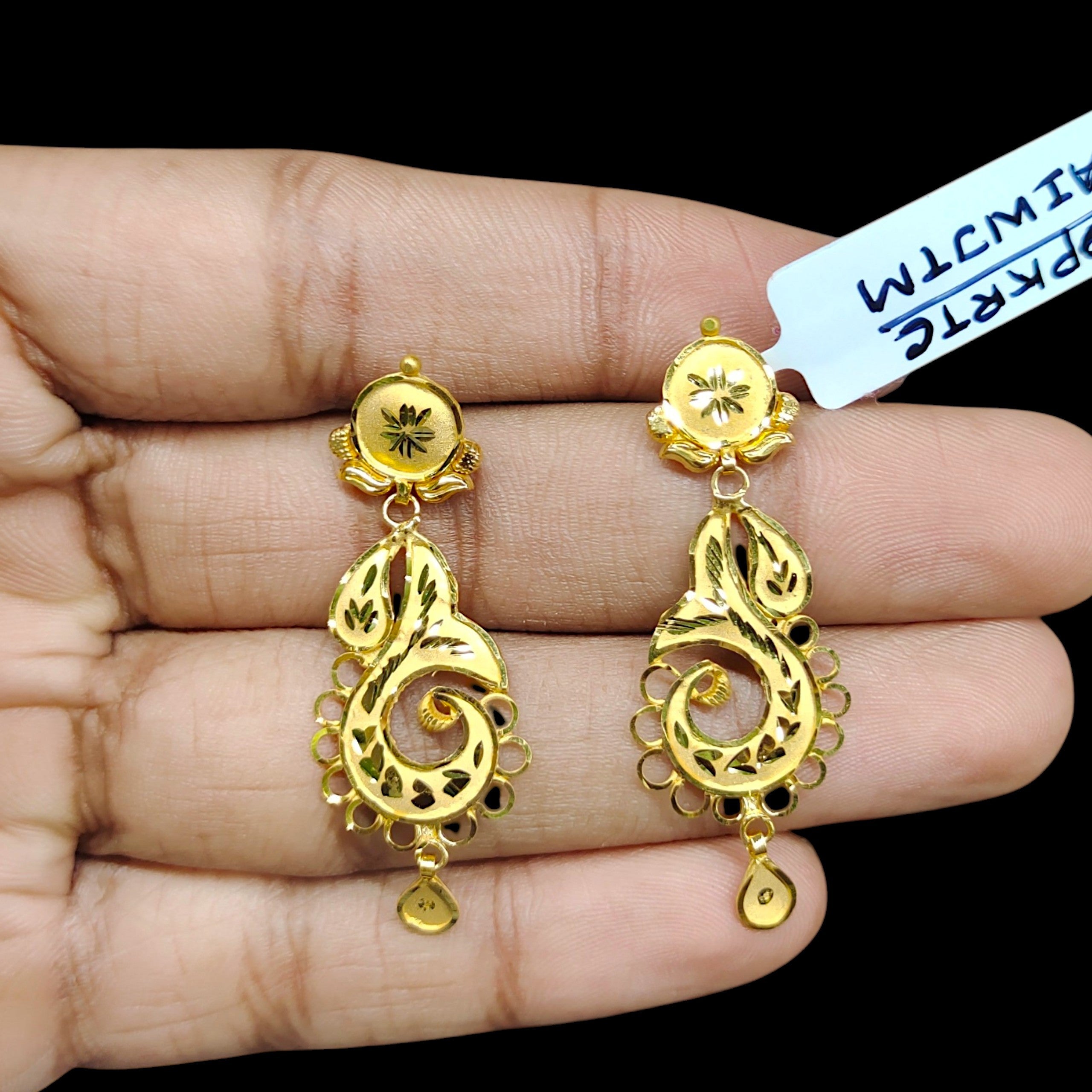 GOLD EARRINGS- (WGT: 1.940 GM APPROX) BIS CERTIFIED HUID HALLMARK 9KT GOLD EARRINGS 1 PAIR FOR WOMEN (BEST FOR GIFT IN MARRIAGE). (DPKRTC)-(AIWJTM)