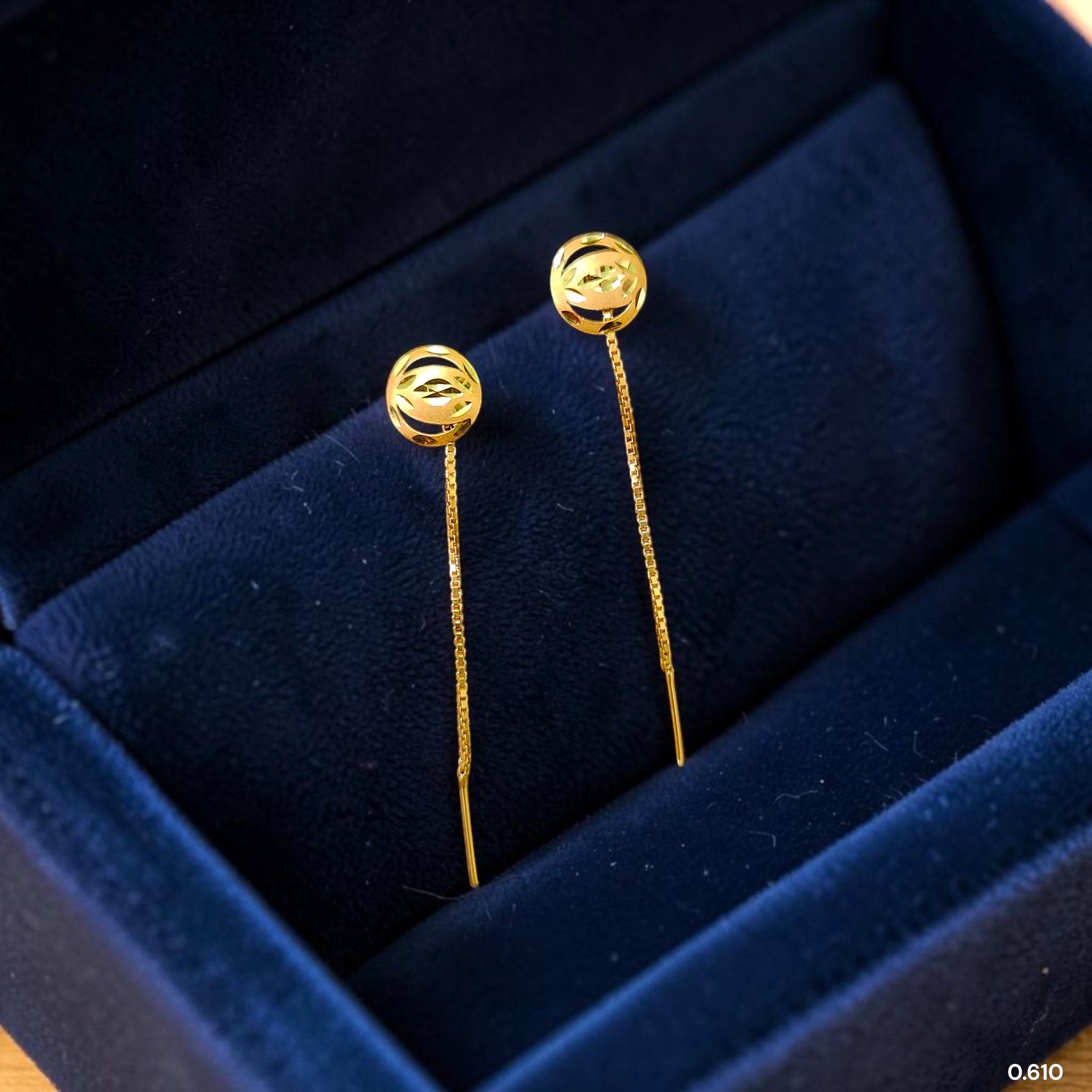 GOLD SUIDHAGA- (WGT: 0.610 GM APPROX) BIS CERTIFIED HUID HALLMARK 9KT GOLD SUIDHAGA EARRINGS (1 PAIR) FOR WOMEN.