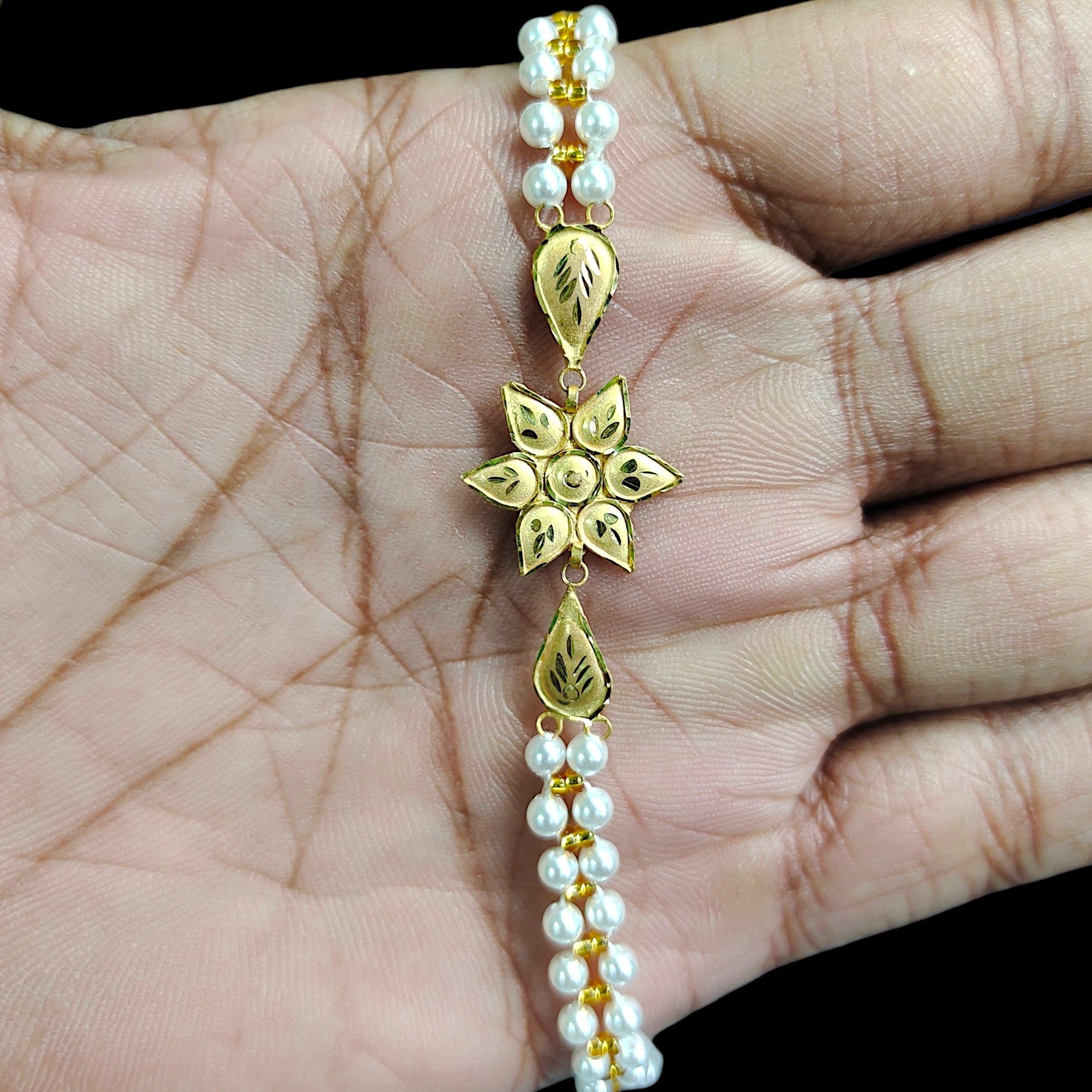GOLD WRISTLET- (WGT: 0.530 GM APPROX) BIS CERTIFIED HUID HALLMARK 375 9KT GOLD WRISTLET (BRACELET) WITH MOTI CHAIN FOR WOMEN (ADJUSTABLE SIZE).