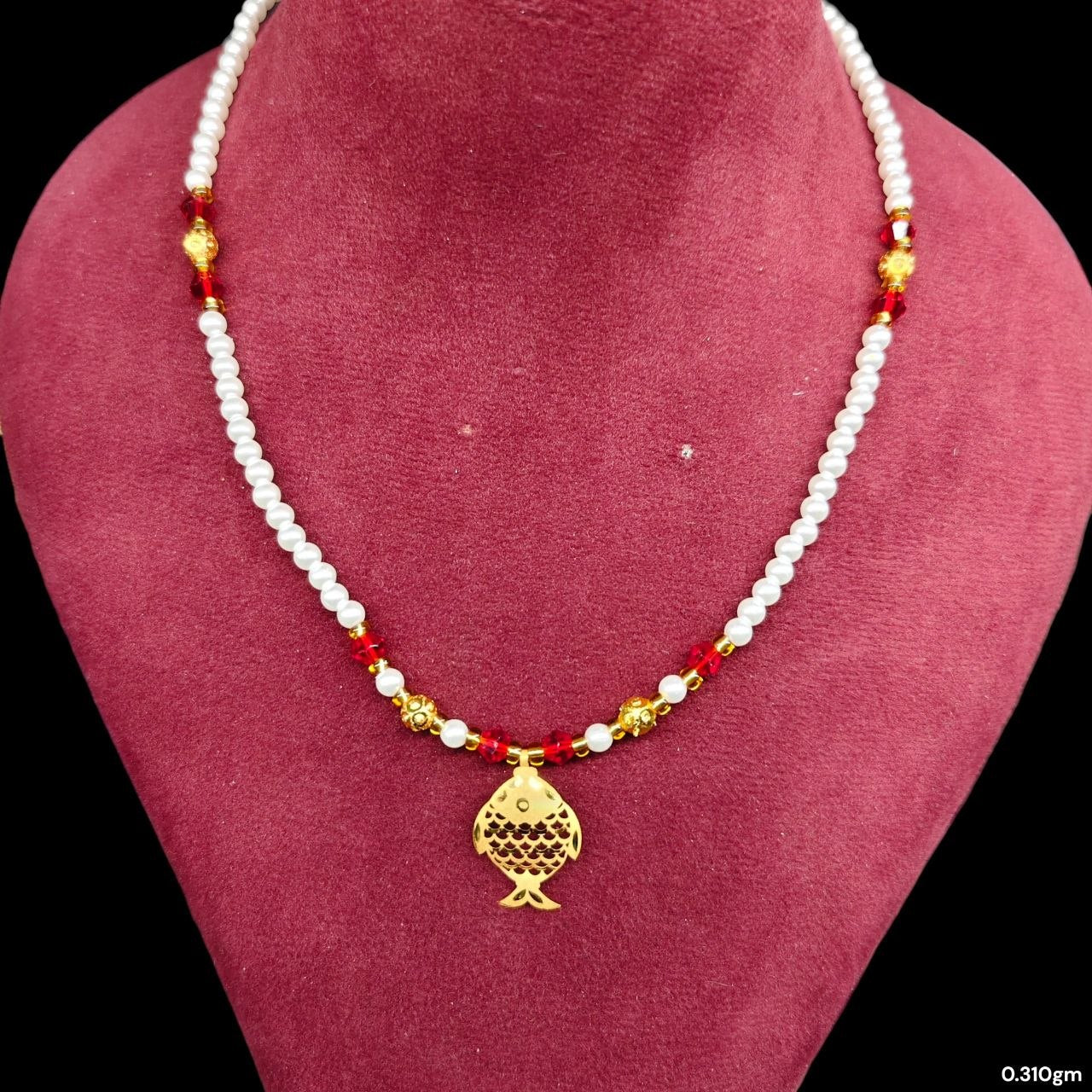 GOLD LOCKET- WGT: 0.310 GM APPROX BIS CERTIFIED HUID HALLMARK 22KT GOLD MOTI LOCKET 1 PIECE FOR WOMEN (WITH PUTI CHAIN).
