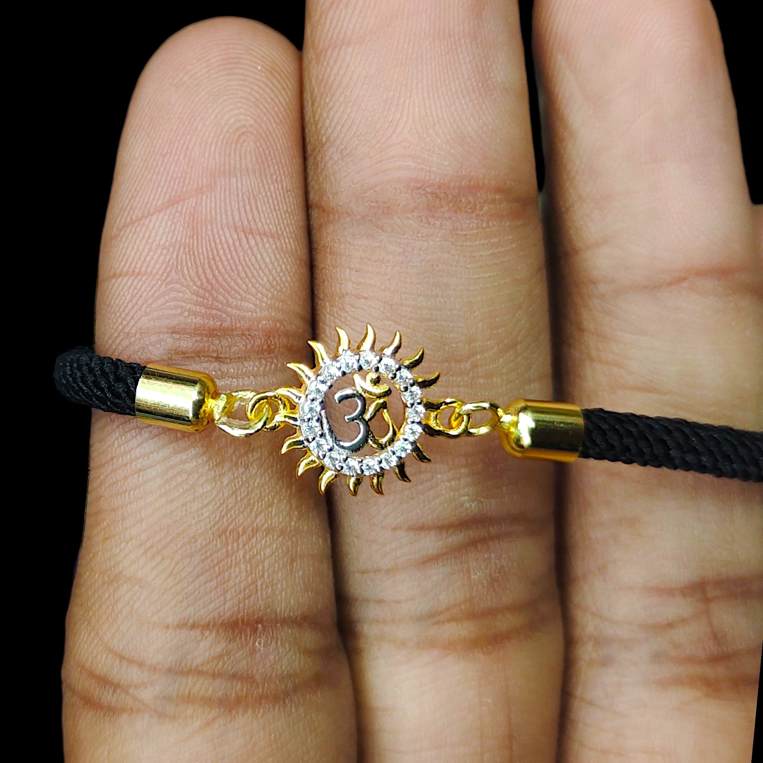 RAKHI- (WGT: 0.430 GM APPROX) BIS CERTIFIED HUID HALLMARK 375 9KT GOLD RAKHI FOR YOUR BELOVED BROTHER (ADJUSTABLE SIZE).