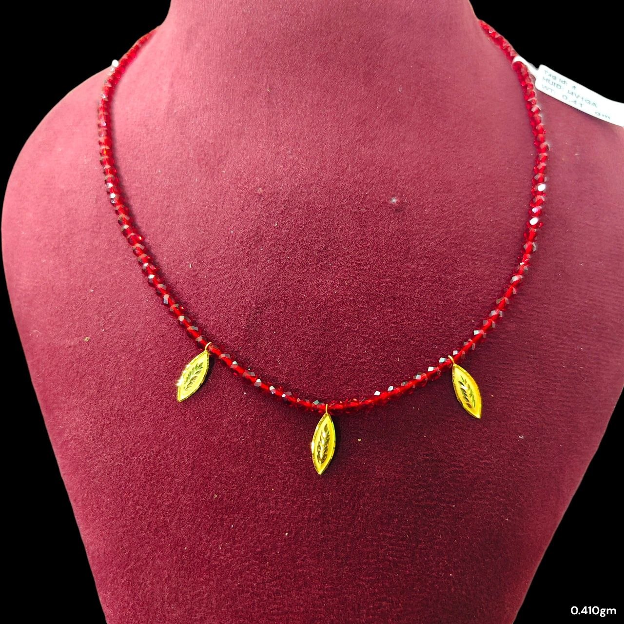 GOLD MOTI HAR- WGT: 0.410 GM APPROX HUID HALLMARK 22KT GOLD MOTI SELIHAR 1 PIECE WITH CRYSTAL CHAIN.