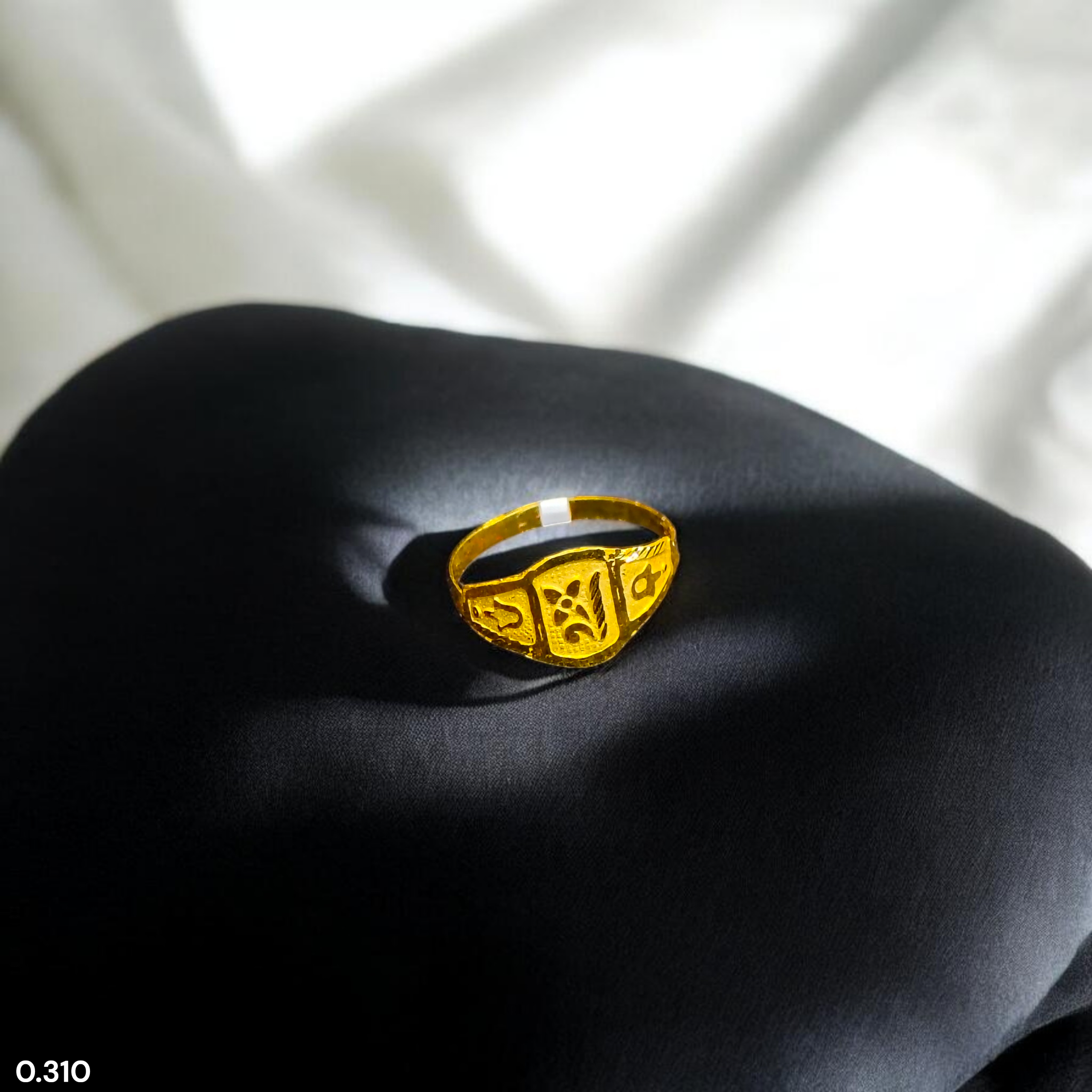 (GBJ) TRJ WGT: 0.310 GM APPROX 375 9KT HUID HALLMARK GOLD BABY FINGER RING 1 PIECE FOR RICE CEREMONY & BIRTHDAY.