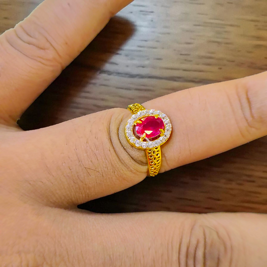 TRJ (SIZE: 13) CERTIFIED BIS HUID HALLMARK 750 18KT GOLD LADIES FINGER RING FOR WOMEN 1 PIECE (WGT: 1.470 GRAM APPROX) STUDDED WITH ITALIAN VVS QUALITY CZ STONE.