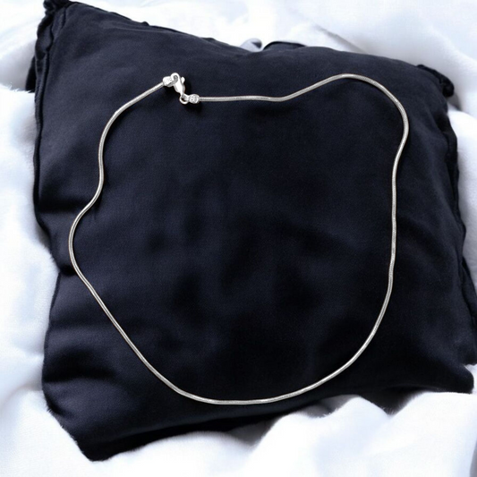 (SLCN) SILVER CHAIN 22 INCH - 625 SILVER CHAIN WGT: 15.090 GM APPROX 1 PIECE (UNISEX DESIGN) FOR MEN AND WOMEN.