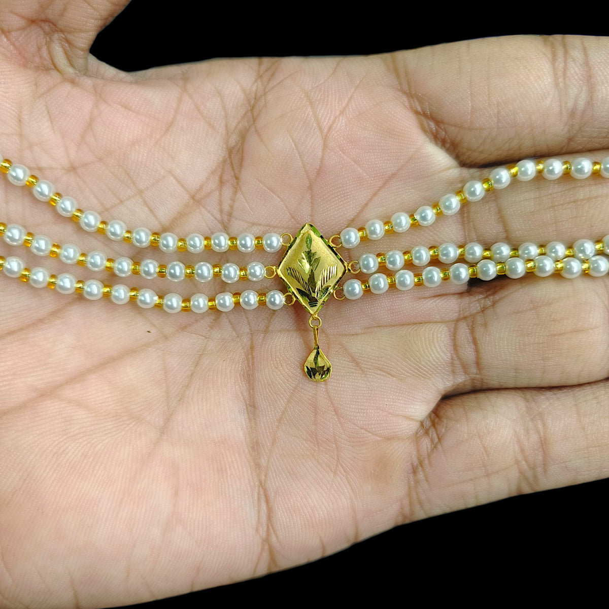 GMC9K- (XRL87L)-(WGT: 0.250 GM APPROX) BIS CERTIFIED HUID HALLMARK 375 9KT GOLD MOTI CHOKER 1 PIECE WITH ADJUSTABLE TASSEL FOR GIFT IN MARRIAGE.