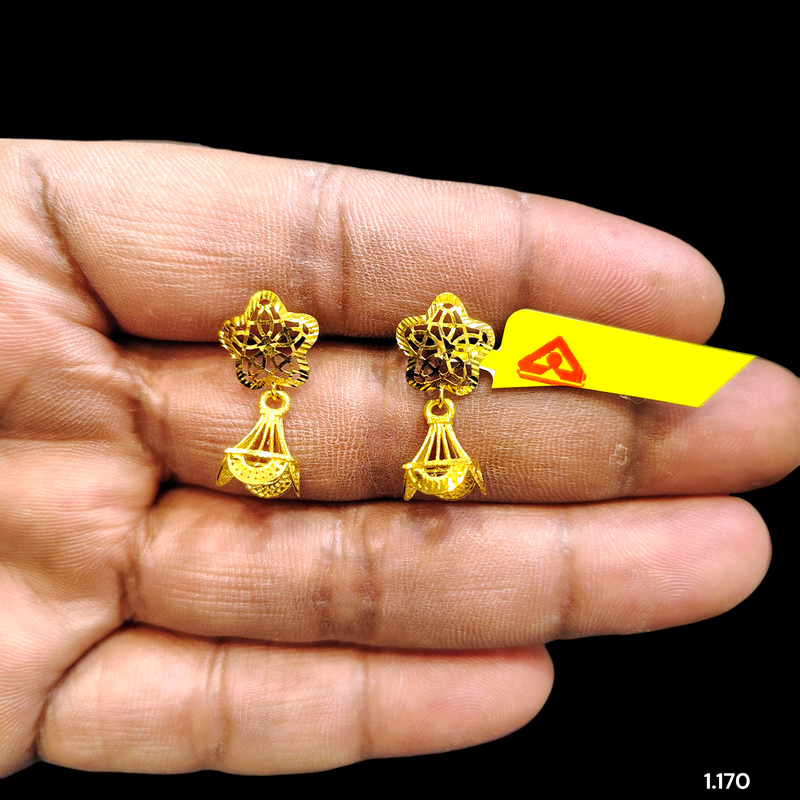 GOLD EARRINGS- WGT: 1.170 GM APPROX BIS CERTIFIED HUID HALLMARK 9KT GOLD EARRINGS 1 PAIR FOR WOMEN.