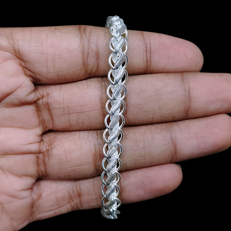 SILVER WRISTLET- (A13) (WGT:10.720 GM APPROX) 625 SILVER WRISTLET FOR MEN 8