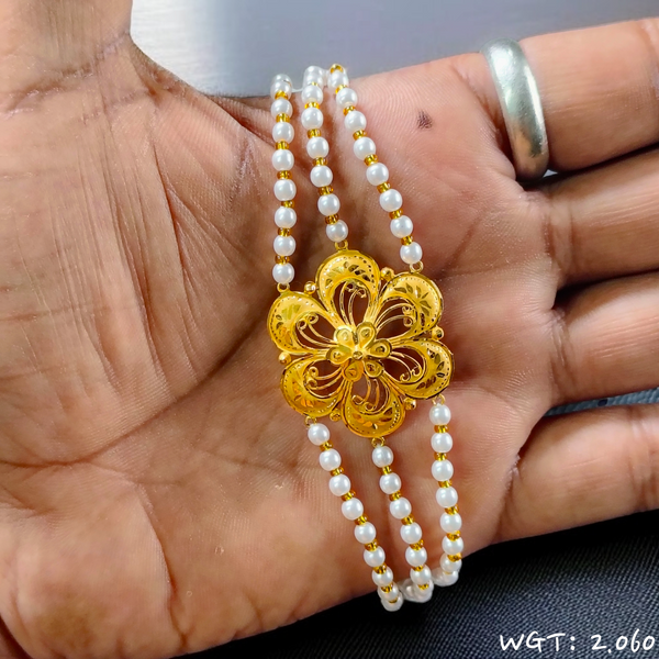 (GMW) RAJLAXMI WGT: 2.060 GM APPROX HUID HALLMARK 916 22KT GOLD MANTASHA WITH PEARL CHAIN FOR WOMEN.