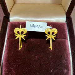 GOLD TOPS- BIS CERTIFIED WGT: 1.850 GM APPROX HUID HALLMARK 916 22KT GOLD SAFETIPIN EARRINGS 1 PAIR FOR WOMEN.