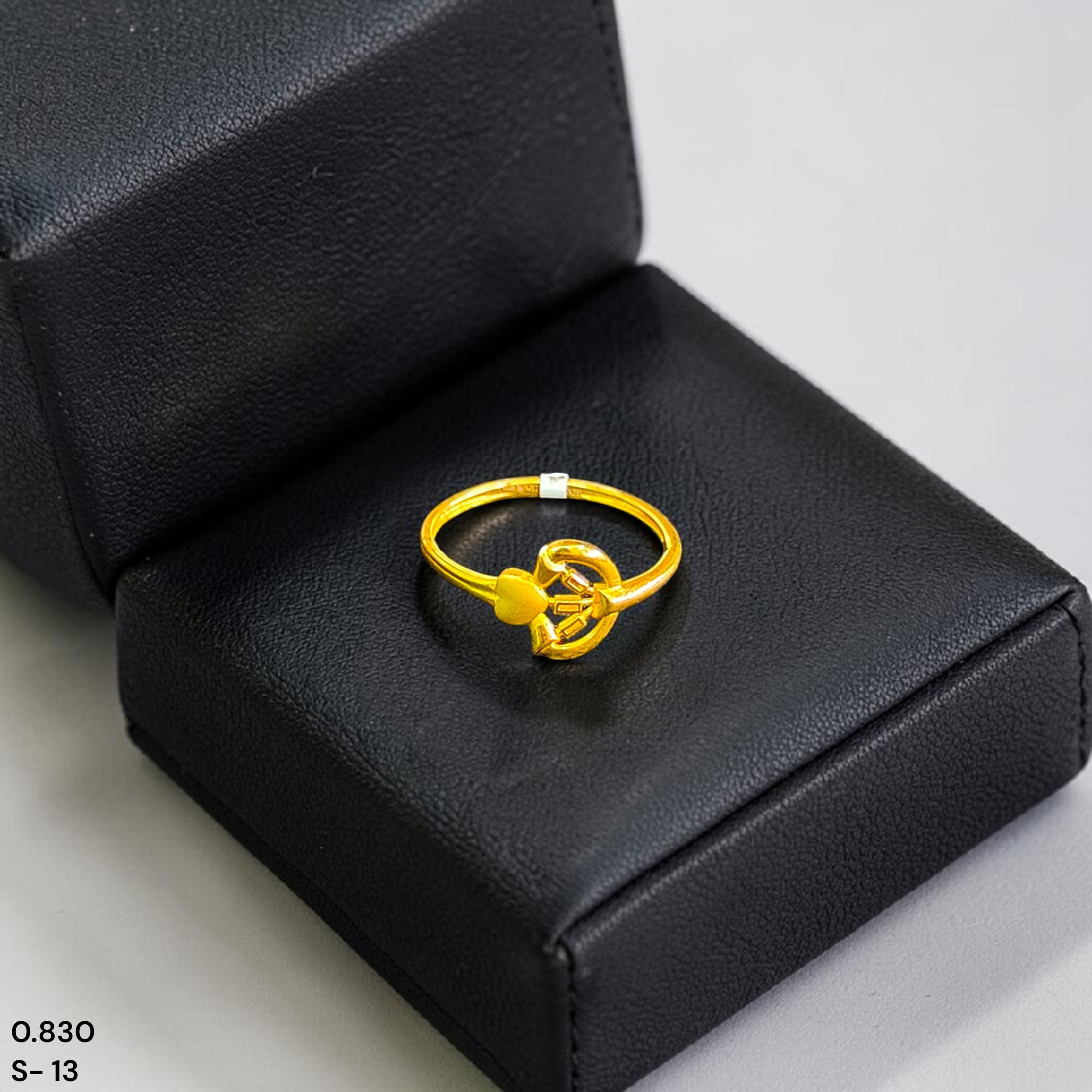 LADIES RING- (SIZE: 13) WGT: 0.830 GM APPROX BIS CERTIFIED HUID HALLMARK 9KT GOLD FINGER RING FOR WOMEN 1 PIECE FOR REGULAR USE.