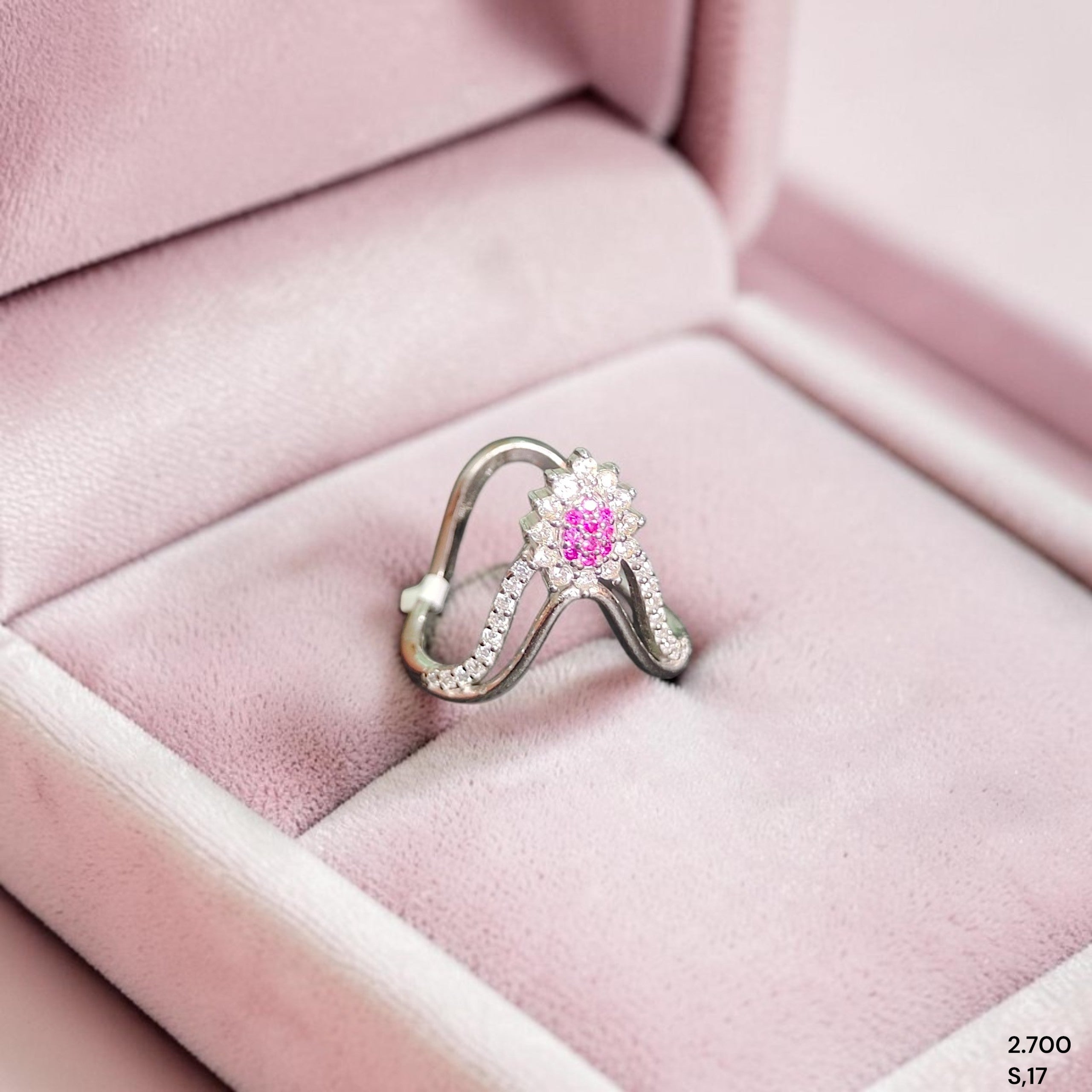 SILVER RING- SIZE:17 (WGT: 2.700 GM APPROX) HALLMARK 925 SILVER FINGER RING 1 PIECE FOR WOMEN (V RING BANKOK IMPORTED DESIGN)- NON EXCHANGEABLE -(SOLD ON MRP).