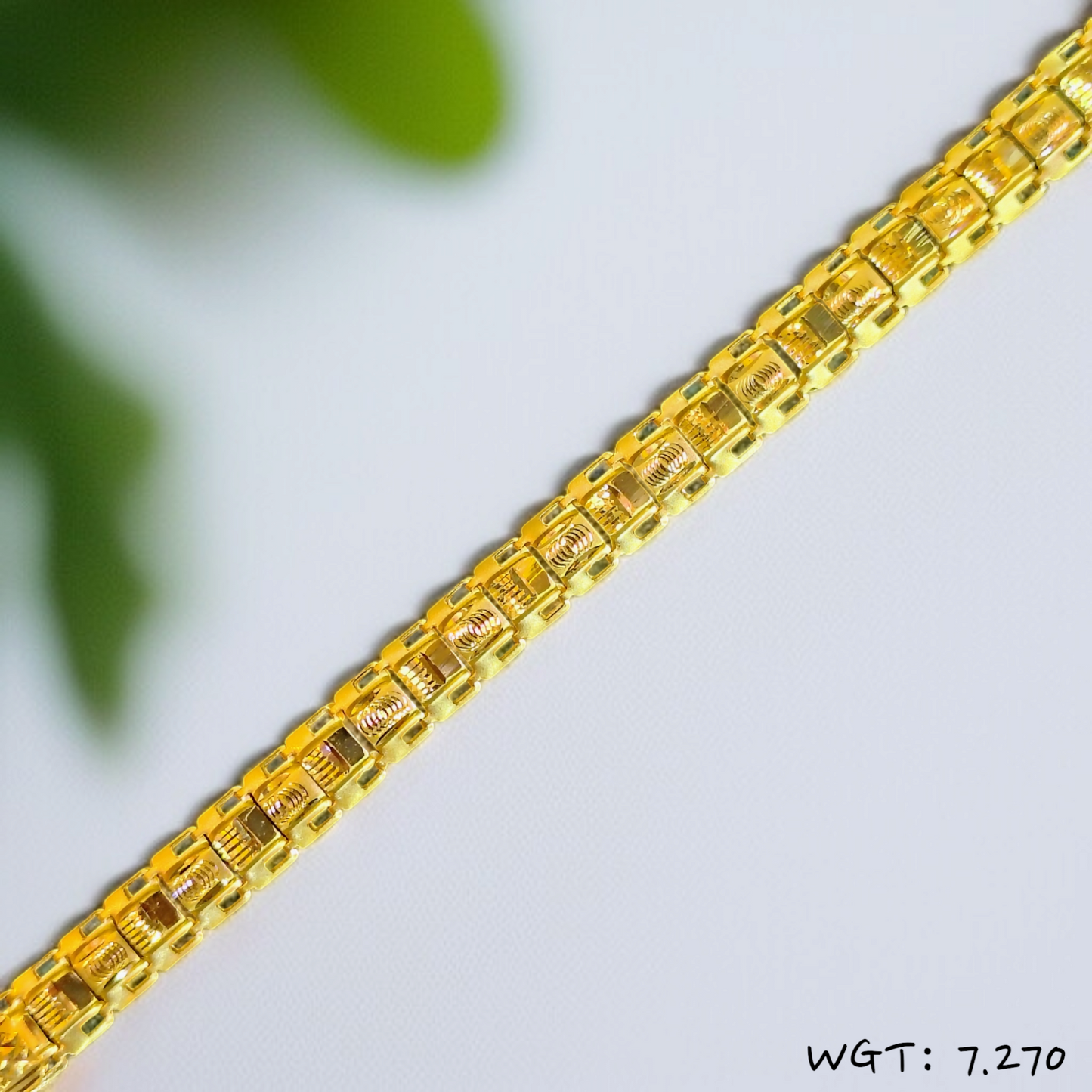 TRJ LILZKA 8" INCH WGT: 7.270 GM APPROX HUID HALLMARK 22KT GOLD WRISTLET 1 PIECE FOR UNISEX STYLE.
