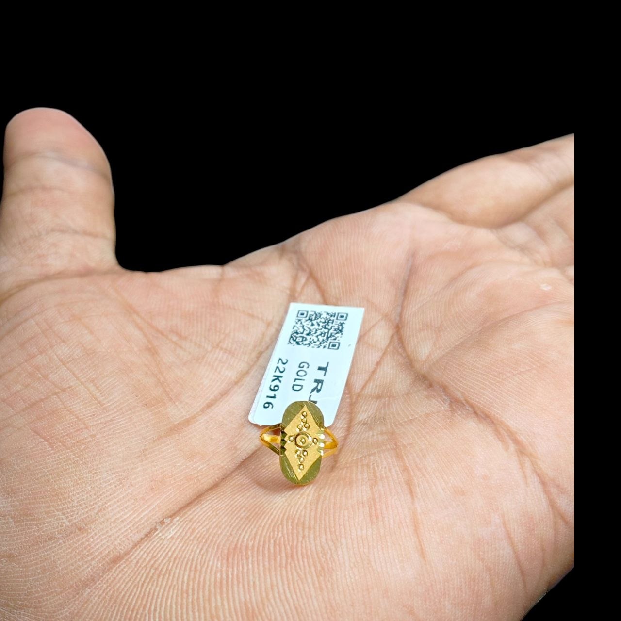 BABY JEWELLERY- TRJ WGT: 0.450 GM APPROX 22KT HUID HALLMARK GOLD BABY FINGER RING 1 PIECE FOR RICE CEREMONY & BIRTHDAY.