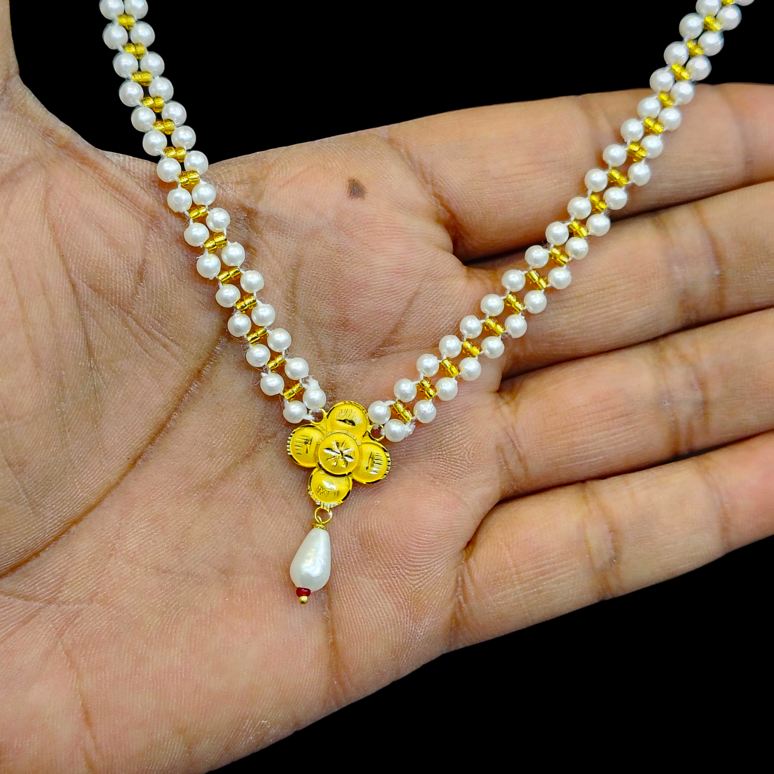 GOLD PENDANT- (GMP22) WGT: 0.410 GM APPROX CERTIFIED BIS HUID HALLMARK 916 22KT GOLD MOTI PENDANT 1 PIECE FOR WOMEN.