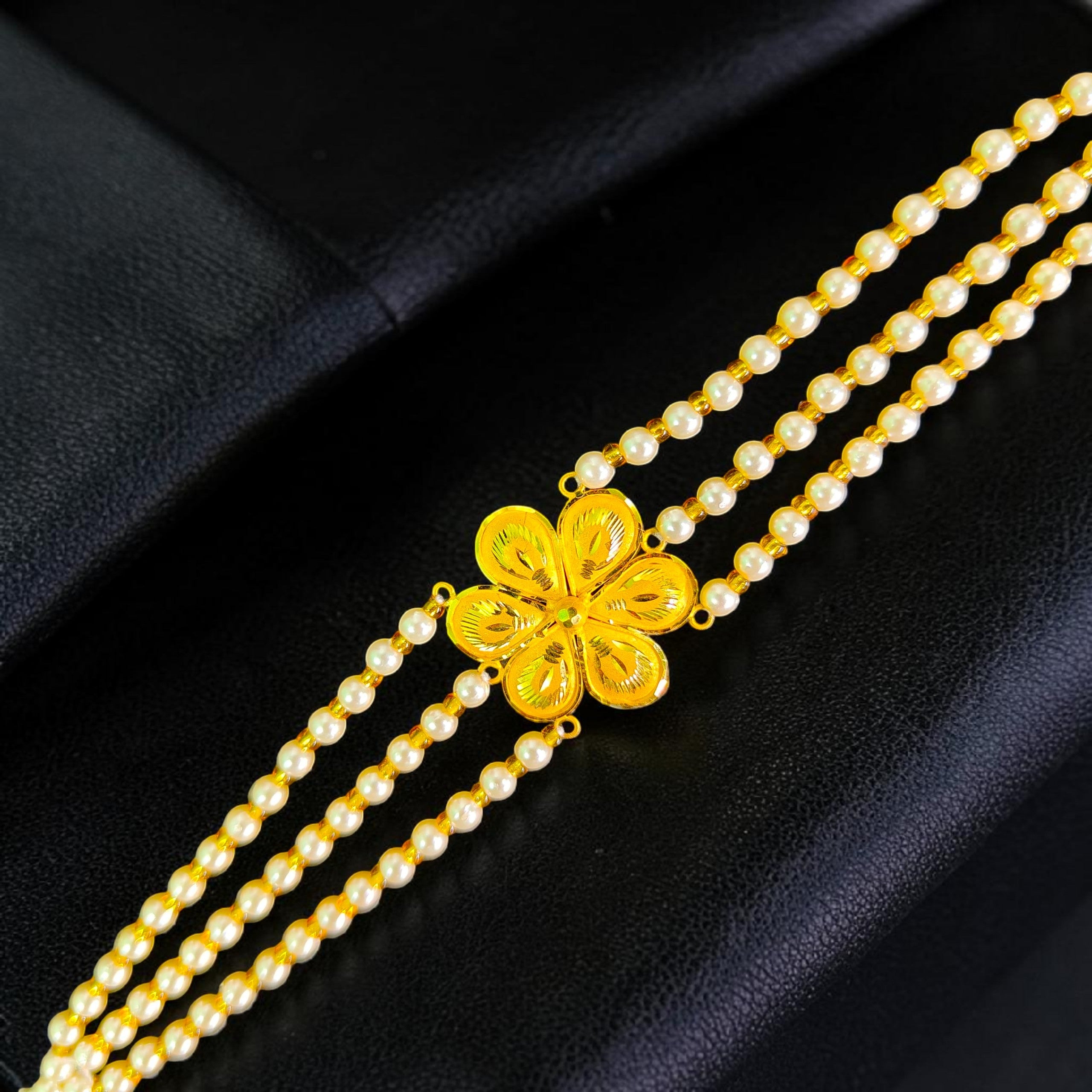 GOLD MANTASHA- RAJLAXMI WGT: 1.490 GM APPROX HUID HALLMARK 916 22KT GOLD MOTI MANTASHA WITH PEARL CHAIN FOR WOMEN.