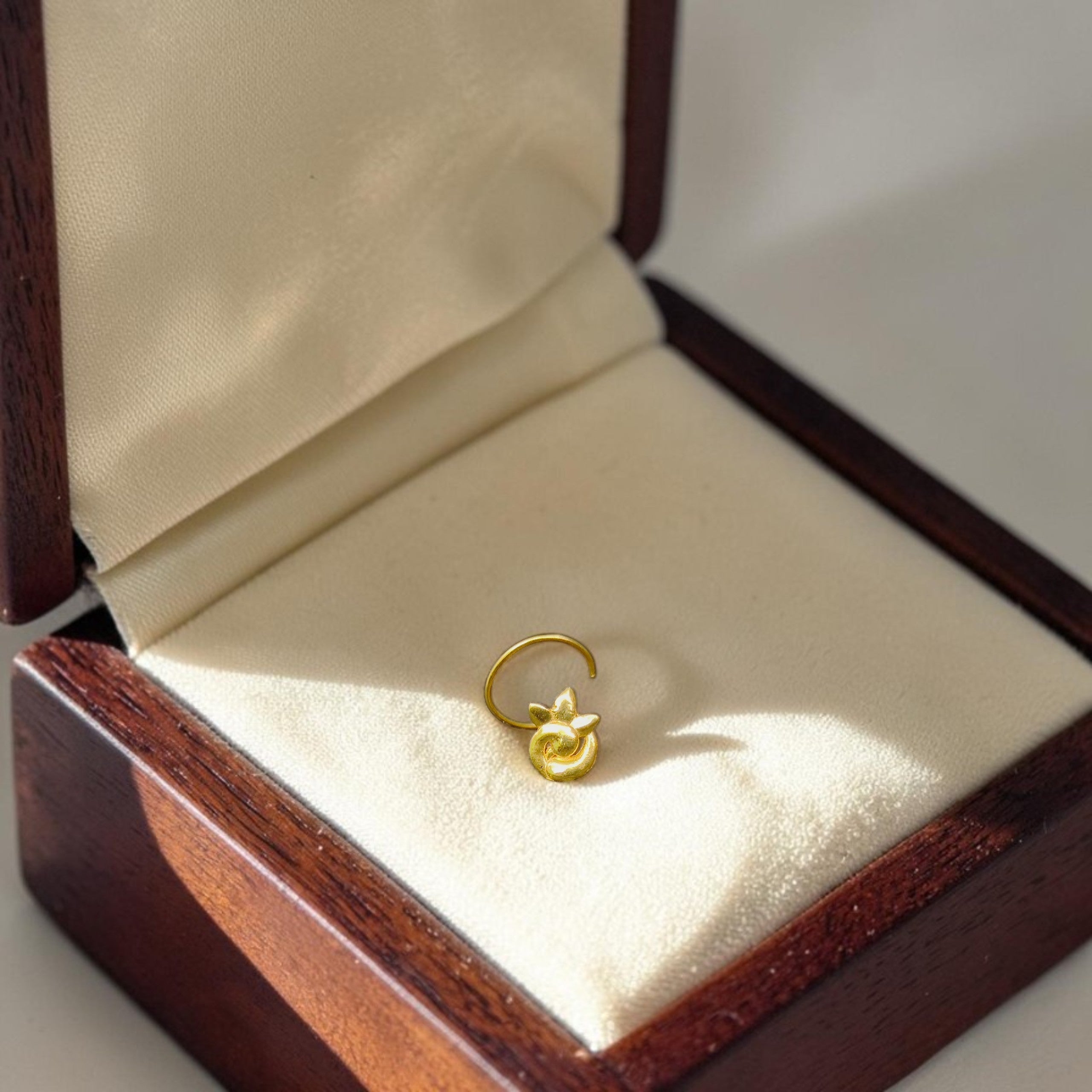GOLD NOSEPIN- BIS CERTIFIED HUID HALLMARK 375 9KT GOLD NOSEPIN 1 PIECE FOR WOMEN (FOR REGULAR USE). SOLD ON MRP.