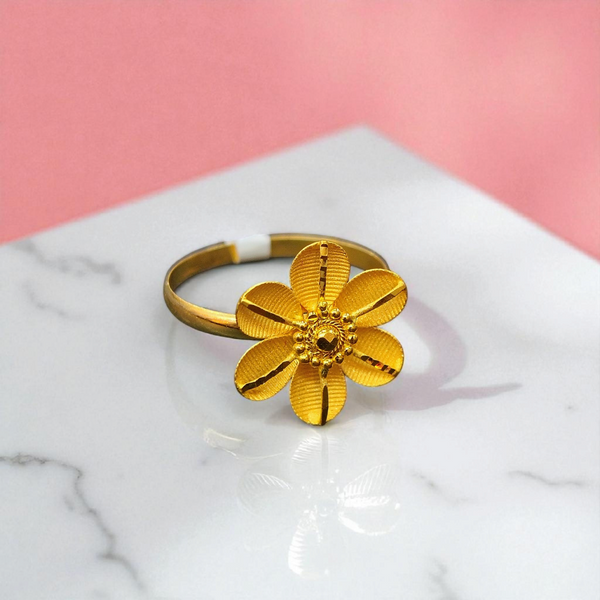 FLOWER DESIGN HUID HALLMARK 22KT GOLD RING 1 PIECE FOR WOMEN (EFFORTLESS BEAUTY) BY THE RAJLAXMI JEWELLERS.