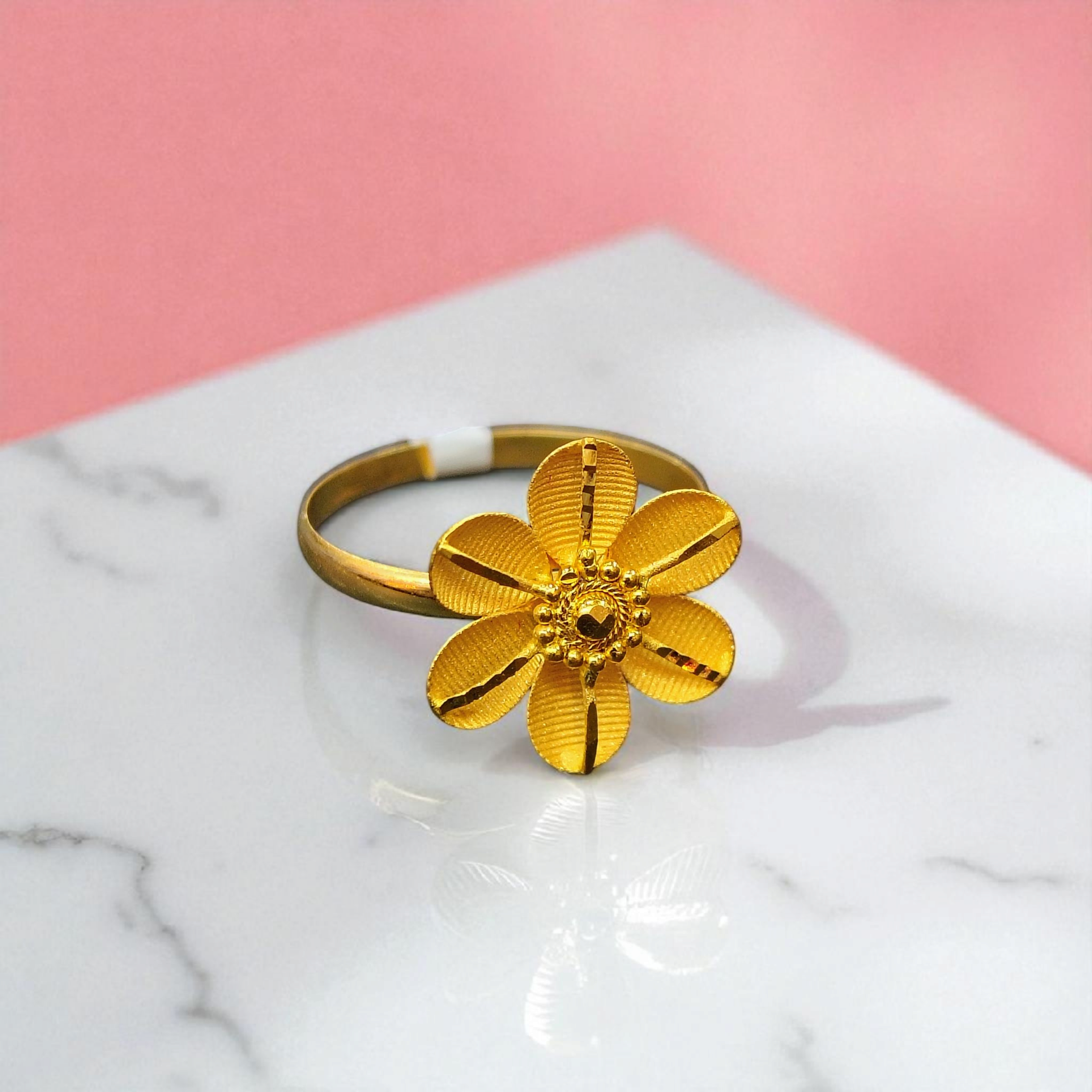 (GLFR22) FLOWER DESIGN HUID HALLMARK 22KT GOLD RING 1 PIECE FOR WOMEN (EFFORTLESS BEAUTY) BY THE RAJLAXMI JEWELLERS.