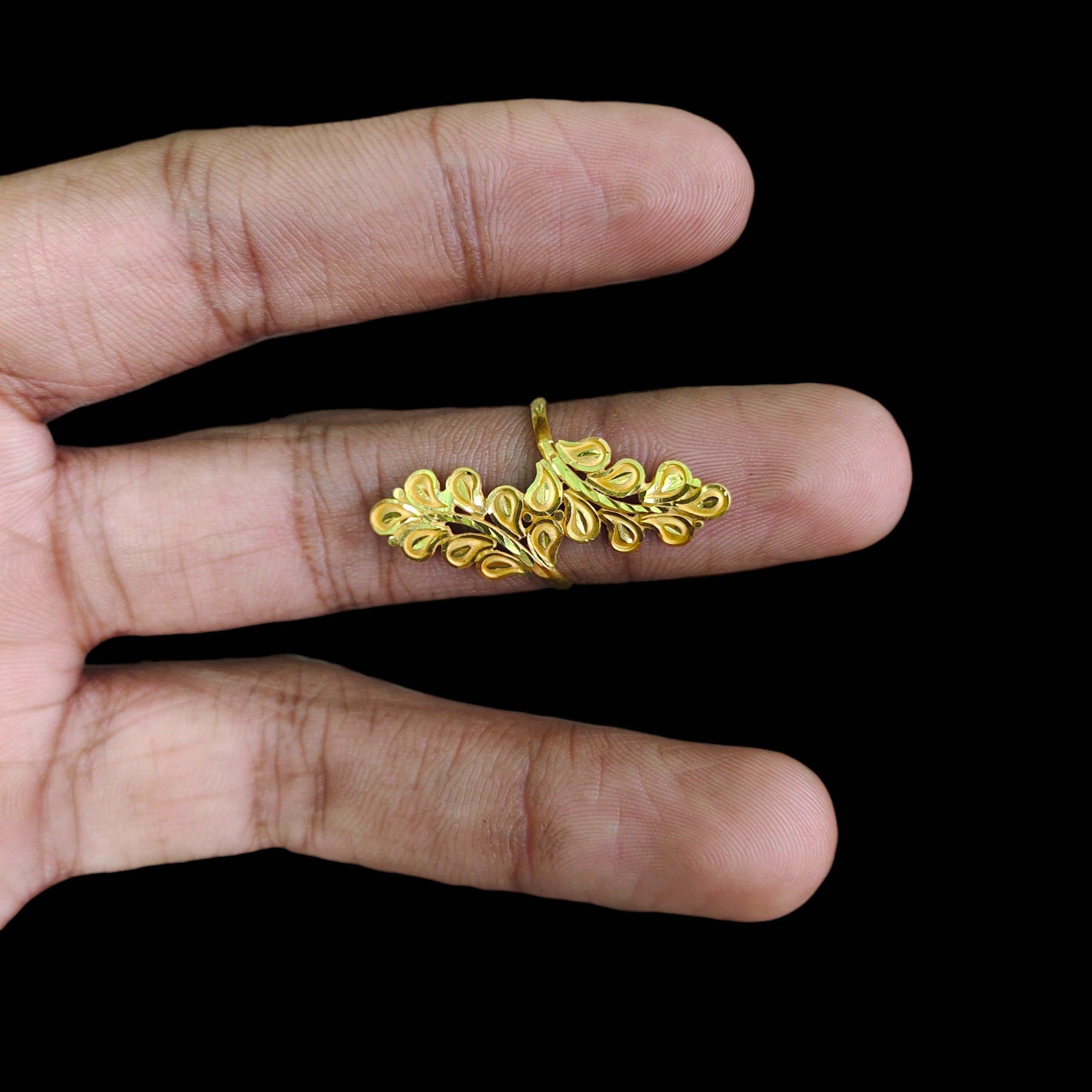 LADIES RING- (SIZE: 14 ) WGT: 2.050 GM APPROX BIS CERTIFIED HUID HALLMARK 916 22KT GOLD RING FOR WOMEN 1 PIECE.