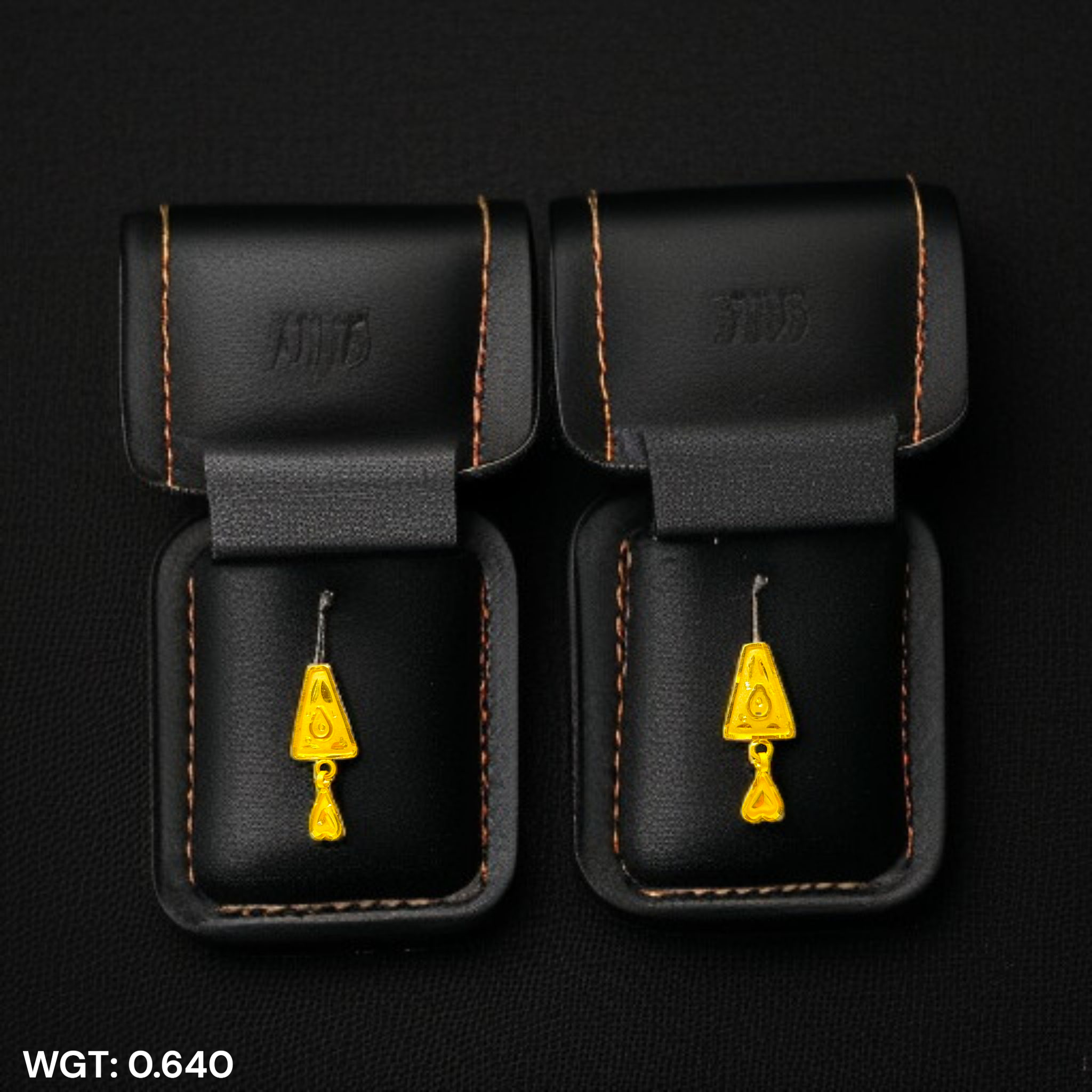 (GSE22) BIS CERTIFIED WGT: 0.640 GM APPROX HUID HALLMARK 916 22KT GOLD TOPS 1 PAIR FOR WOMEN.