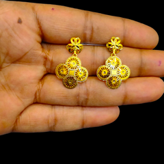 GOLD EARRINGS- WGT: 1.520 GM APPROX BIS CERTIFIED HUID HALLMARK 9KT GOLD EARRINGS 1 PAIR FOR WOMEN.