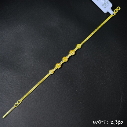 TRJ SIZE- ADJUSTABLE WGT: 2.380 GM APPROX HUID HALLMARK 22KT GOLD WRISTLET 1 PIECE FOR WOMEN.