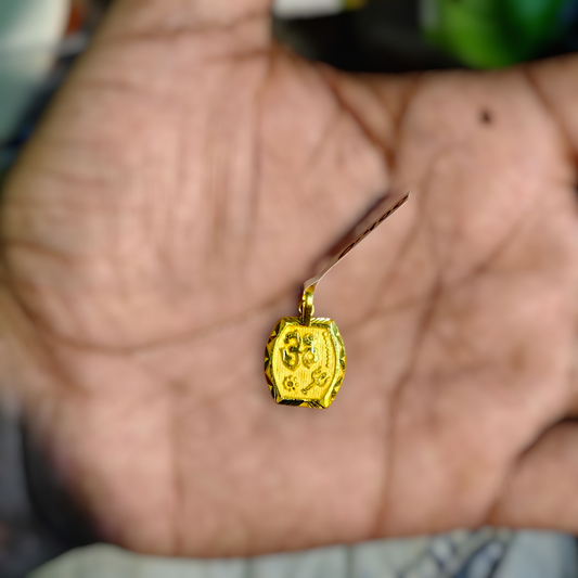 (GLKD) LOCKET WGT: 0.400 GM APPROX KDM GOLD LOCKET 1 PIECE (50 TONCH) WITH ADJUSTABLE TASSEL FOR GIFTING PURPOSE (CHAIN NOT INCLUDED).