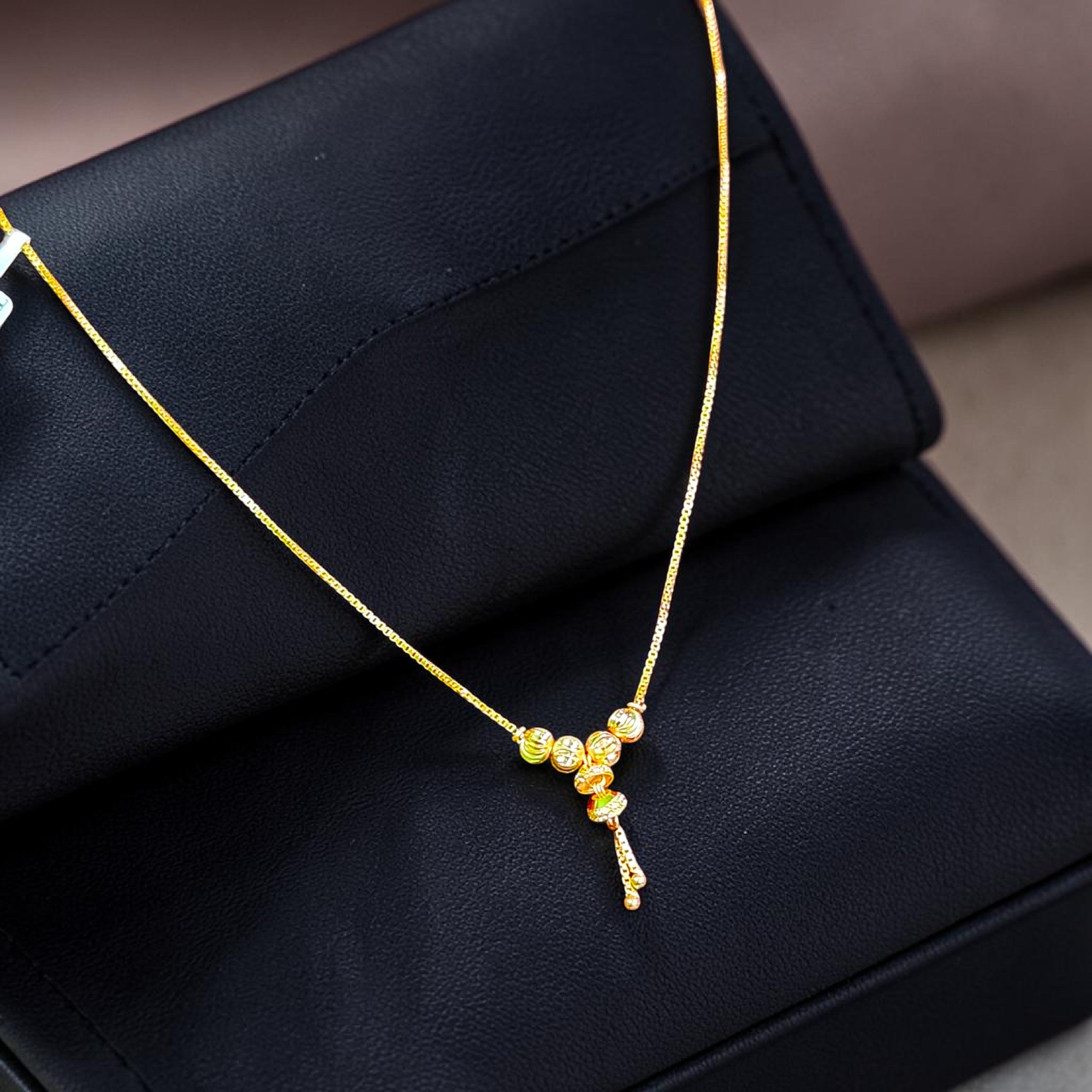 GCH-(WGT: 2.210 GM APPROX) BIS CERTIFIED HUID HALLMARK 9KT GOLD CHAIN WITH PENDANT (18 INCH) 1 PIECE FOR WOMEN.