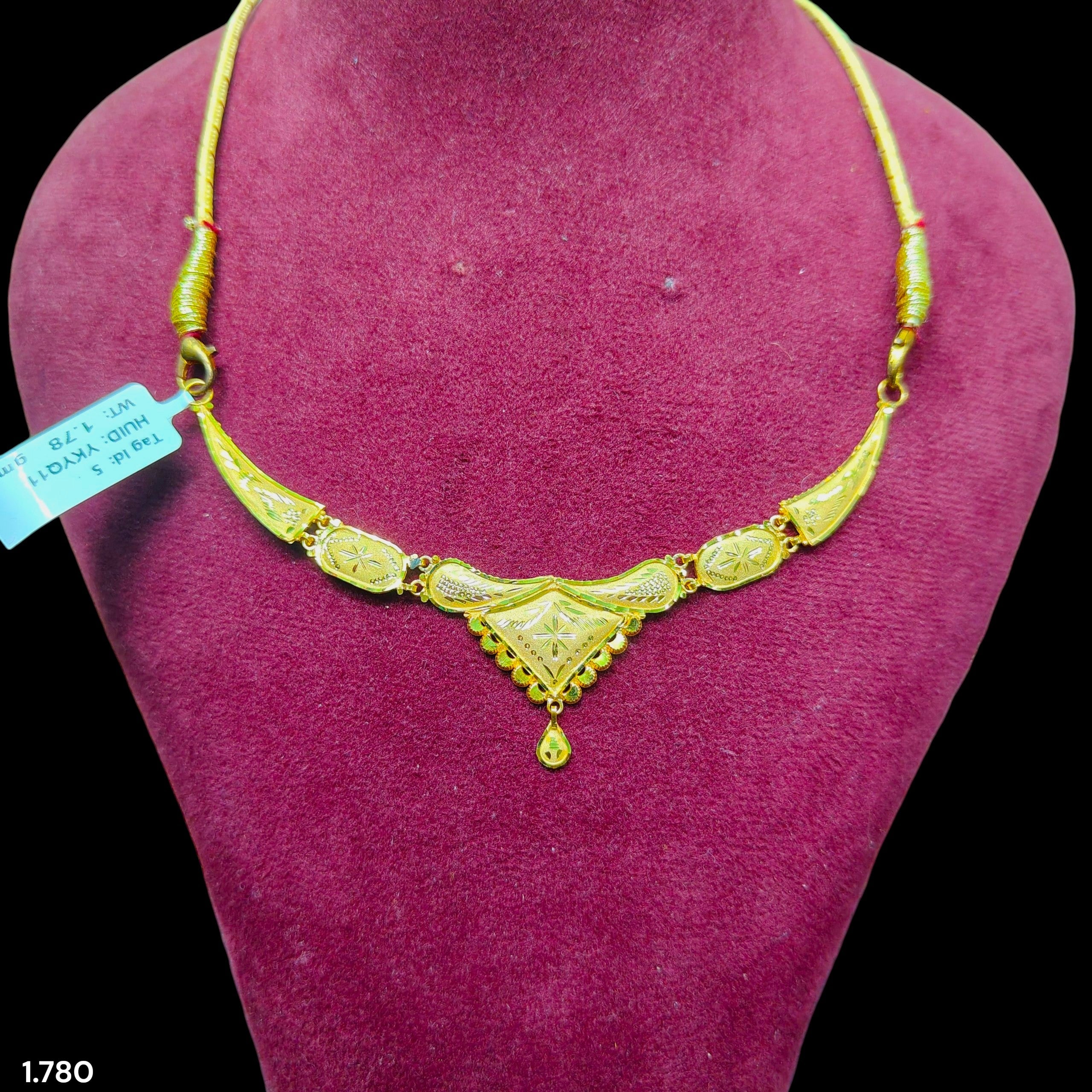 GOLD CHOKER NECKLACE-(WGT: 1.780 GM APPROX) BIS CERTIFIED HUID HALLMARK 9KT GOLD NECKLACE 1 PIECE FOR WOMEN.