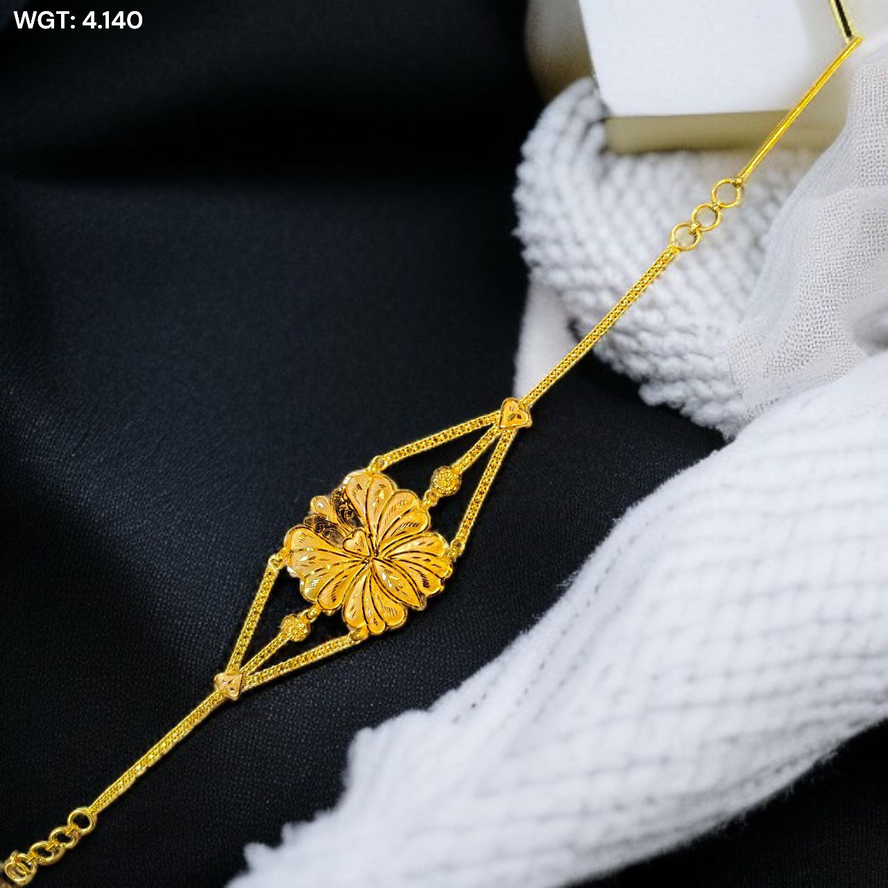 (GMW) RAJLAXMI WGT: 4.140 GM APPROX CERTIFIED BIS HUID HALLMARK 916 22KT GOLD MANTASHA FOR WOMEN (STANDARD ADJUSTABLE SIZE).