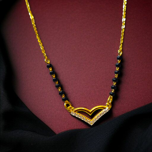 TRJ WGT: 4.310 GM APPROX 22KT HUID HALLMARK GOLD PENDANT MANGALSUTRA 1 PIECE.