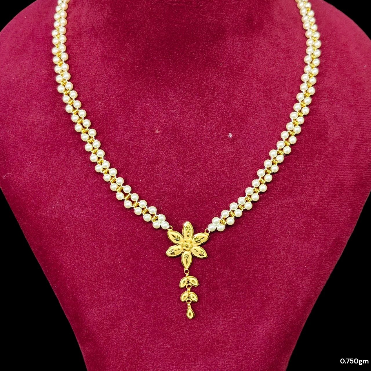 GMP9K- WGT: 0.750 GM APPROX CERTIFIED BIS HUID HALLMARK 375 9KT GOLD MOTI PENDANT 1 PIECE FOR WOMEN.